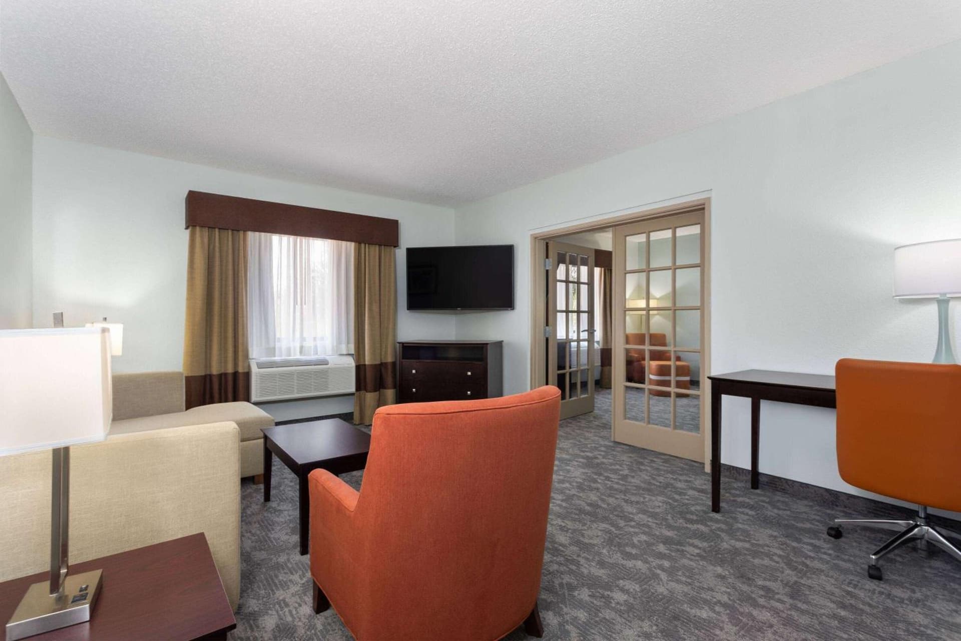 La Quinta by Wyndham Bonita Springs Naples North gallery photo in Bonita Springs, FL — image 14