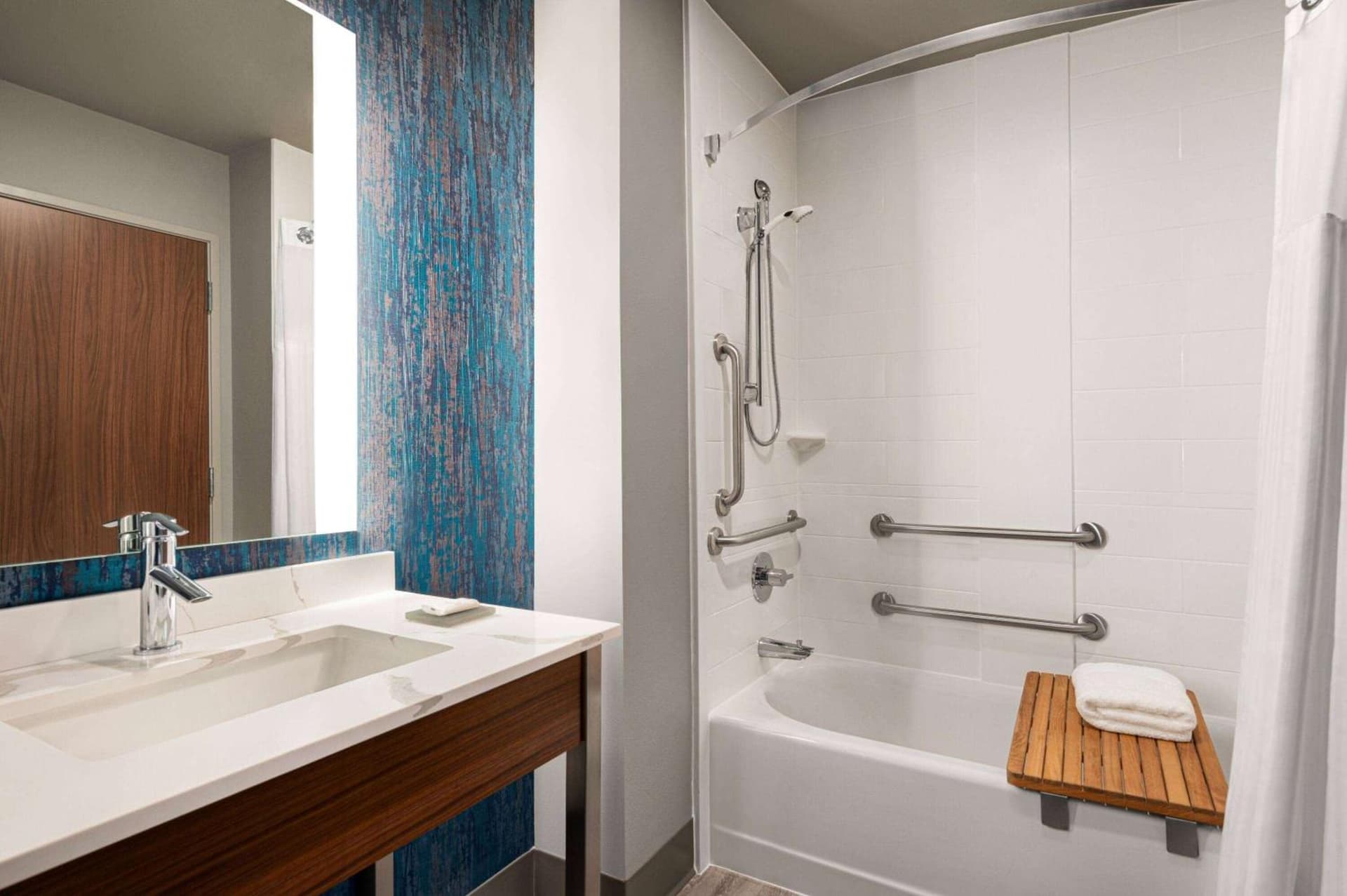 La Quinta Inn & Suites by Wyndham Marysville gallery photo in Marysville, WA — image 39