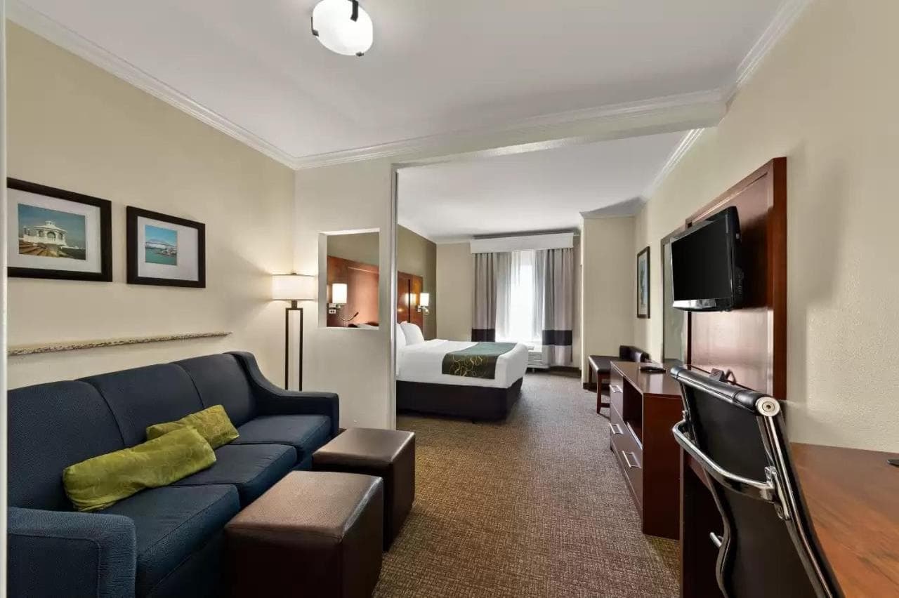 Comfort Suites Corpus Christi Central gallery photo in Corpus Christi, TX — image 21