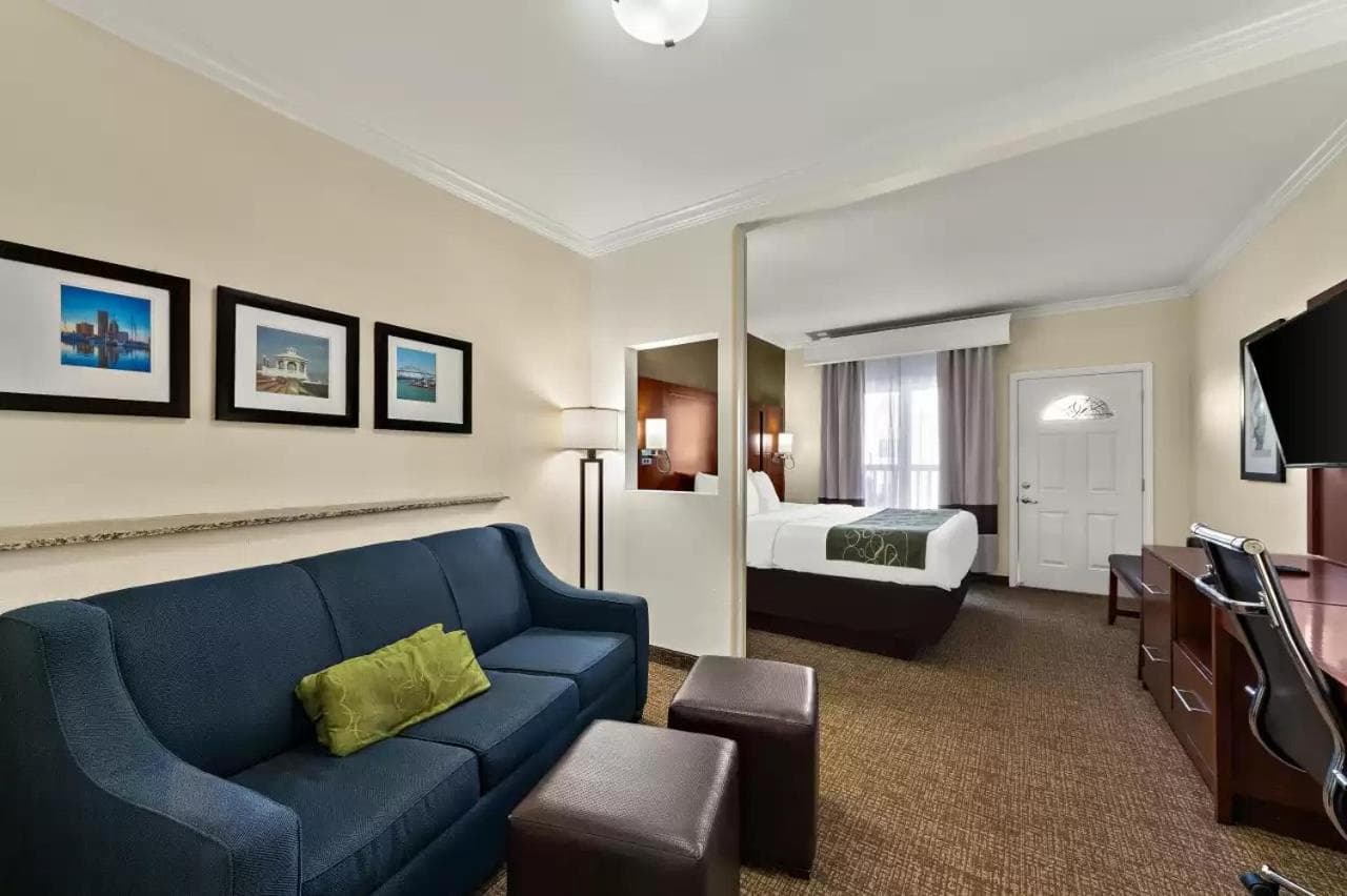 Comfort Suites Corpus Christi Central gallery photo in Corpus Christi, TX — image 12