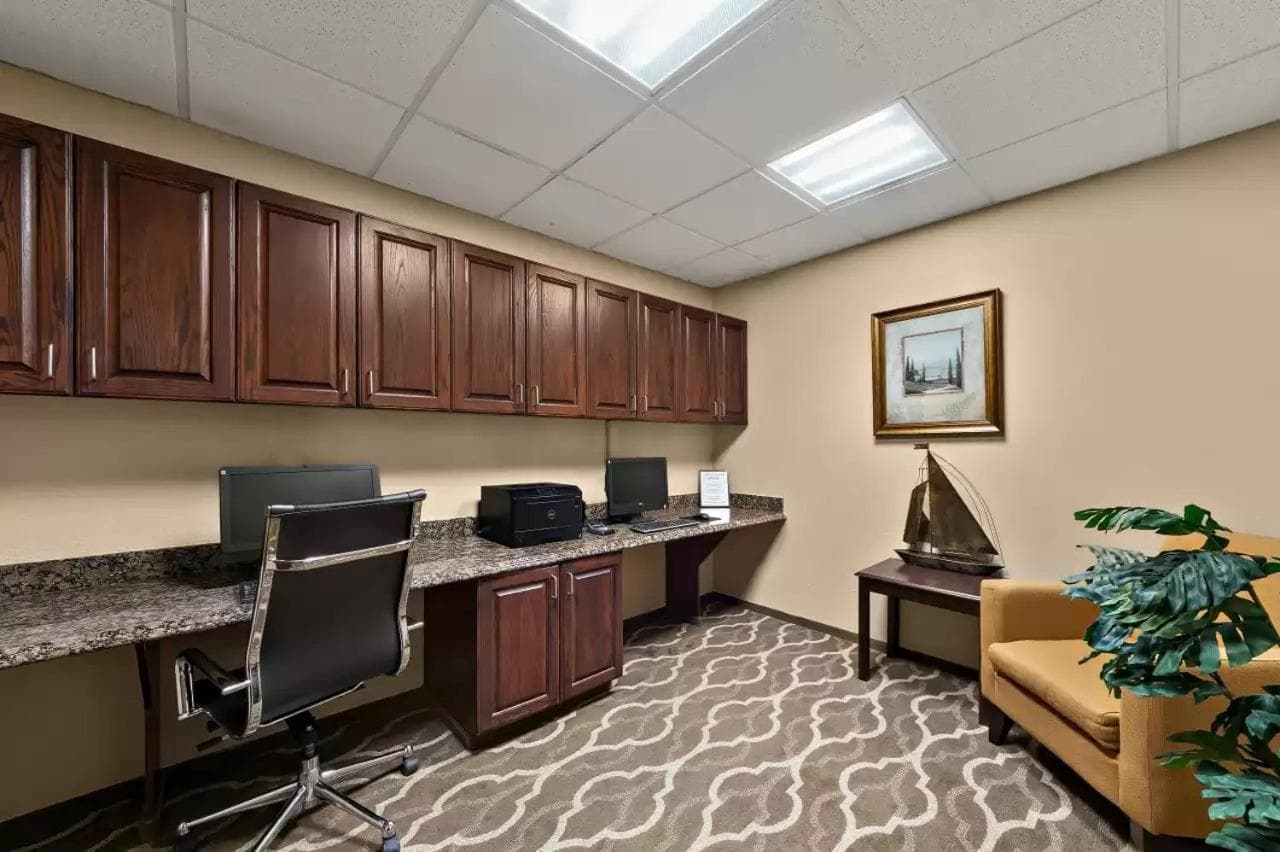 Comfort Suites Corpus Christi Central gallery photo in Corpus Christi, TX — image 10