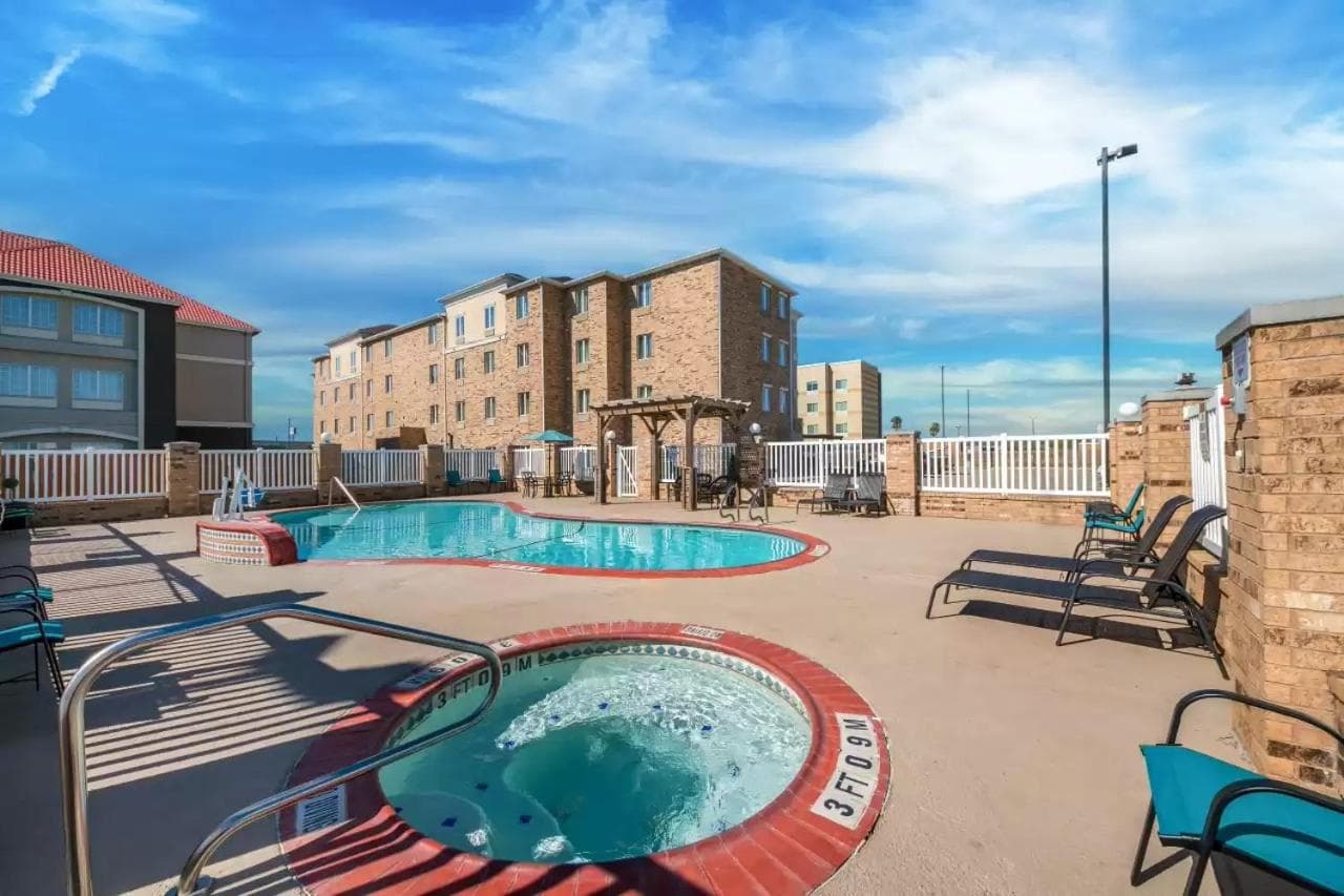 Comfort Suites Corpus Christi Central gallery photo in Corpus Christi, TX — image 13