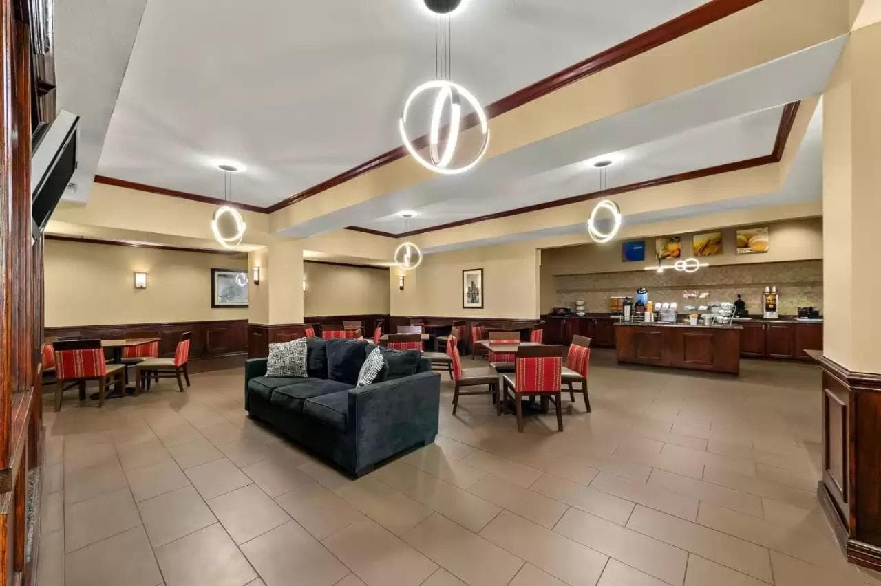 Comfort Suites Corpus Christi Central interior in Corpus Christi, TX — gallery photo 2