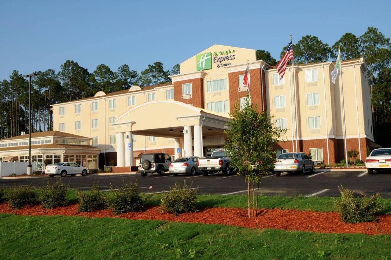 Holiday Inn Express Hotel & Suites Bainbridge by IHG interior in Bainbridge, GA — gallery photo 2