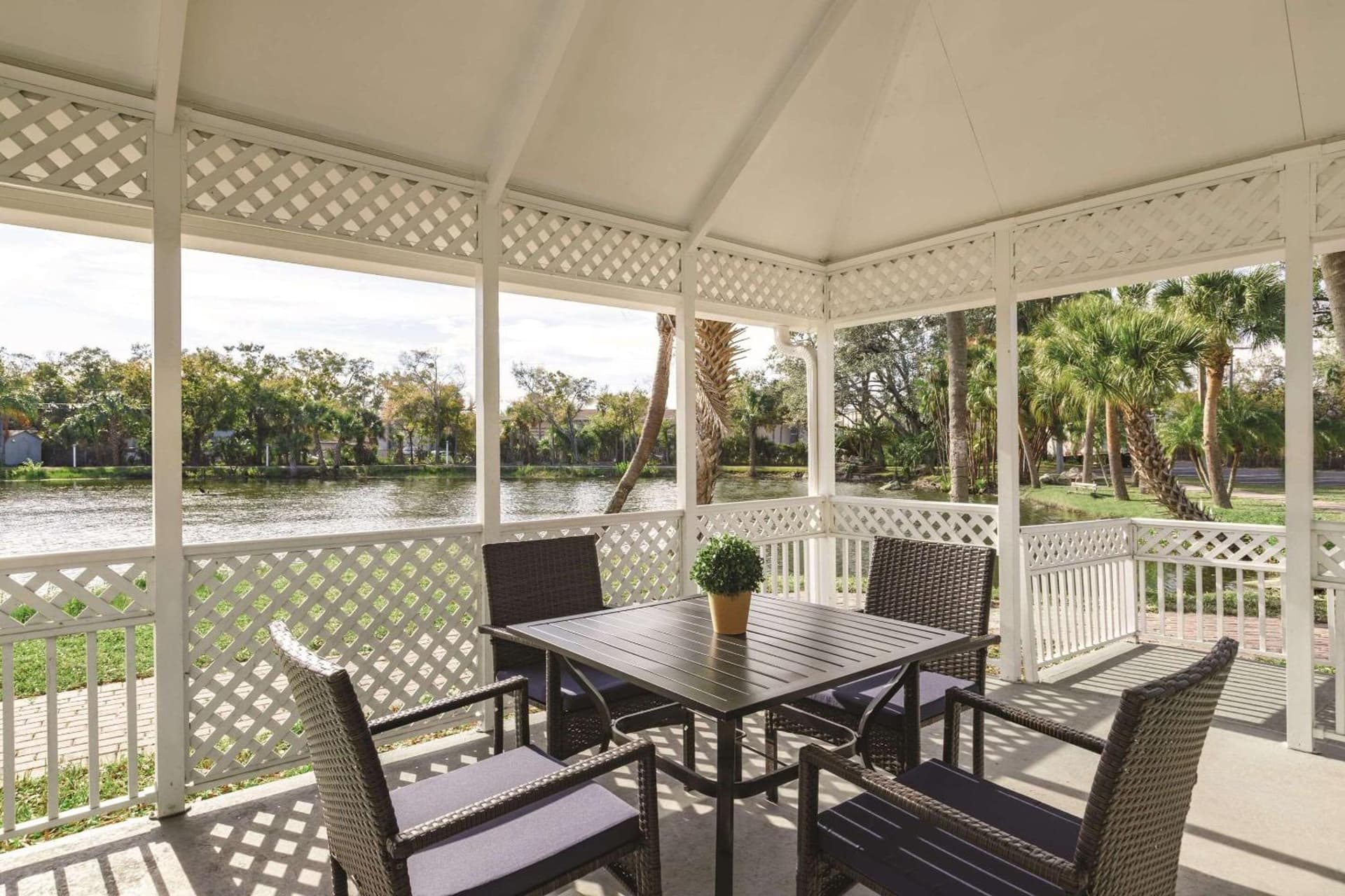 Country Inn & Suites by Radisson, RJ Stadium - Tampa Airport East gallery photo in Tampa, FL — image 32