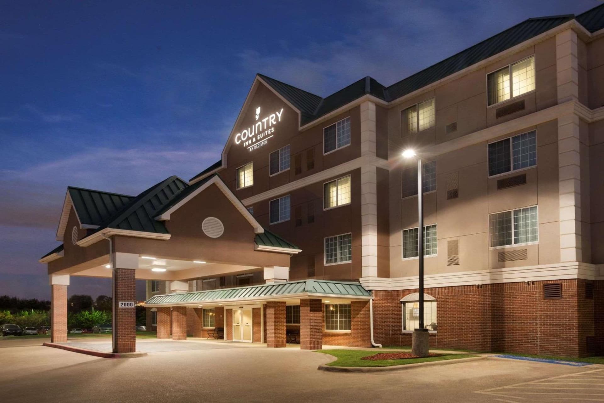 Country Inn & Suites by Radisson, DFW Airport South, TX — hotel in Irving, Texas