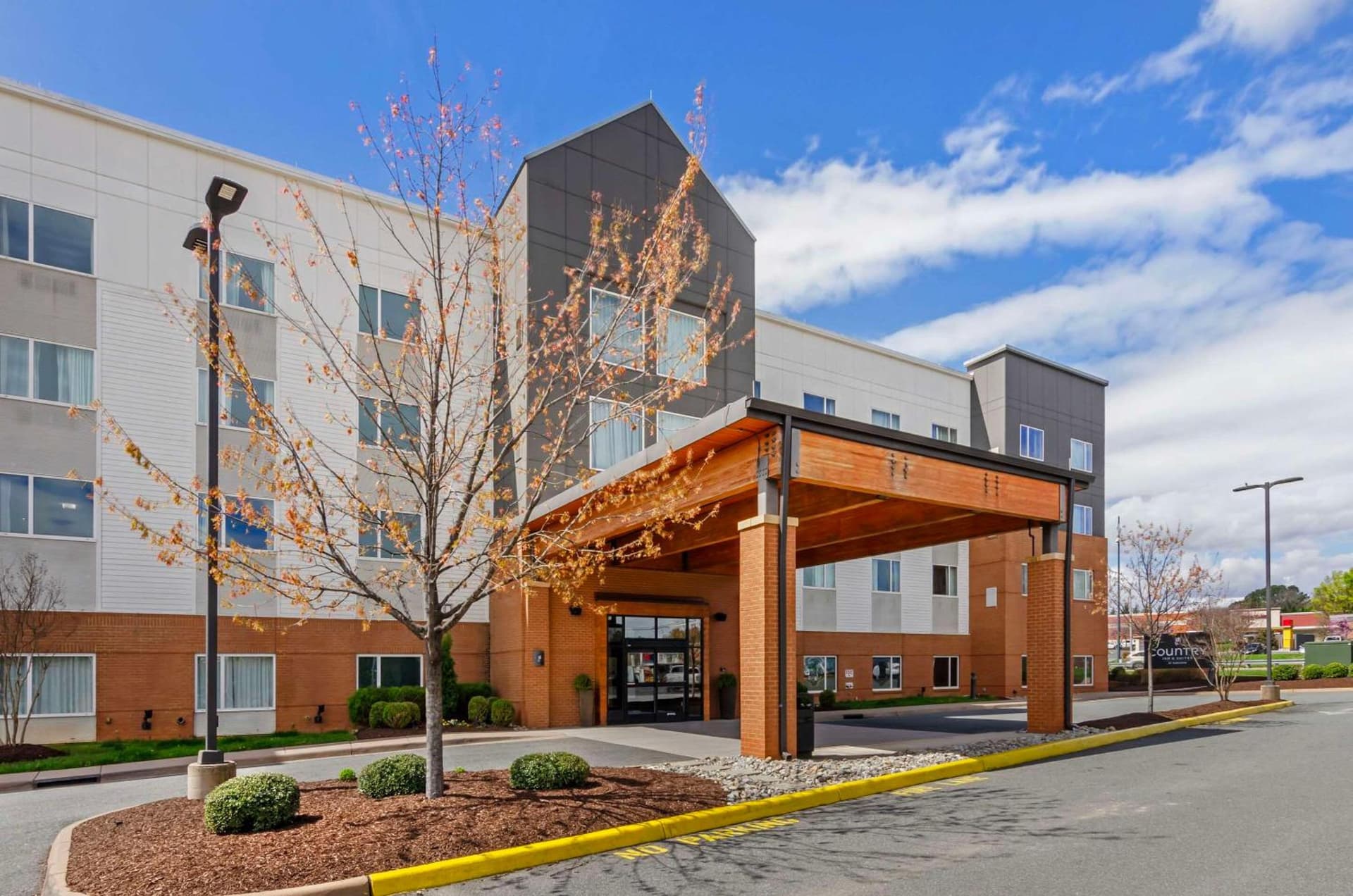 Country Inn & Suites by Radisson, Charlottesville-UVA, VA exterior or lobby in Charlottesville, VA — main listing photo