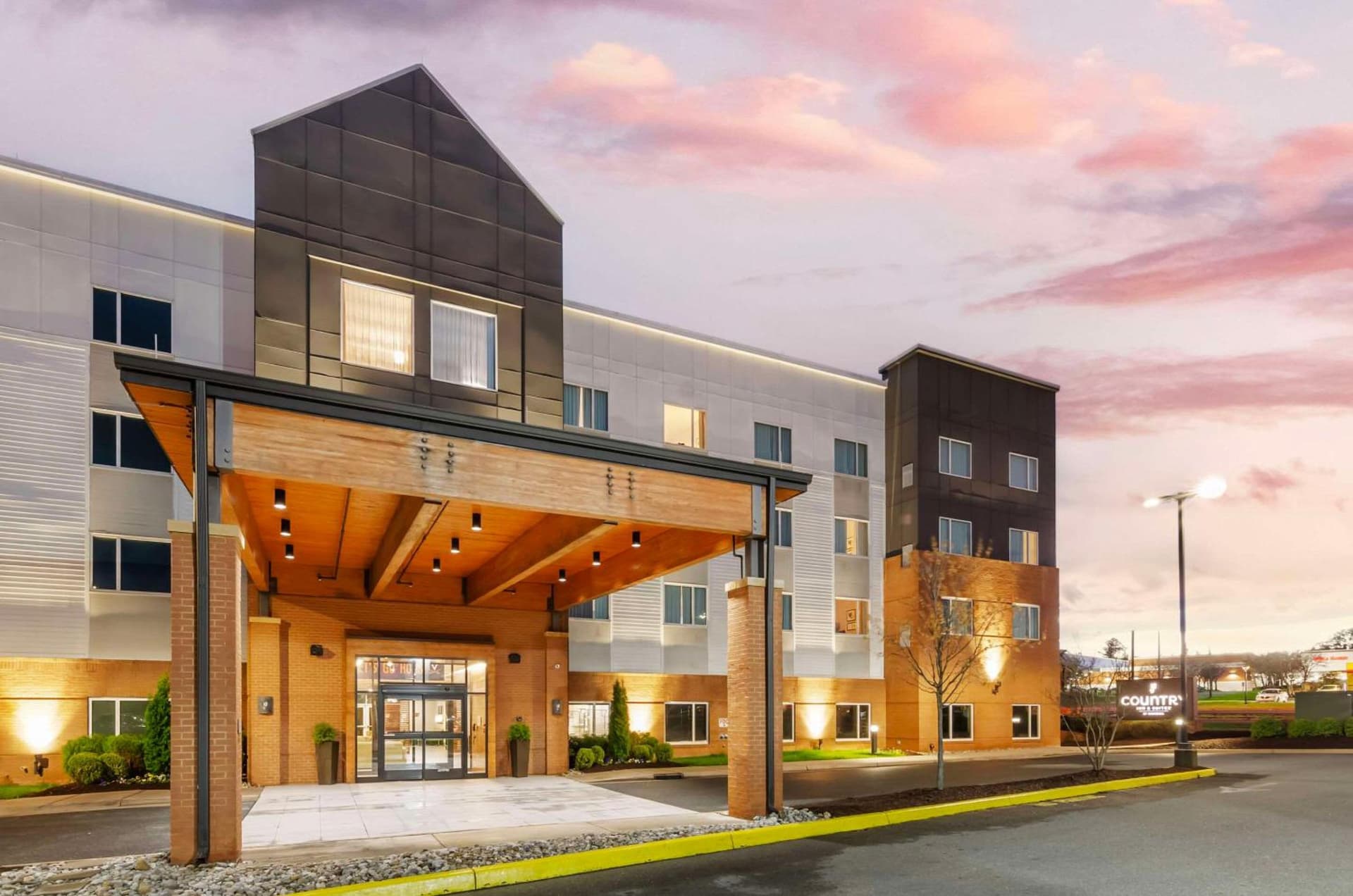 Country Inn & Suites by Radisson, Charlottesville-UVA, VA property views in Charlottesville, VA — gallery photo 3