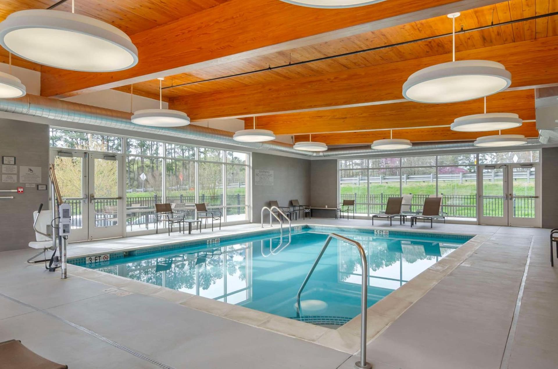 Country Inn & Suites by Radisson, Charlottesville-UVA, VA gallery photo in Charlottesville, VA — image 14