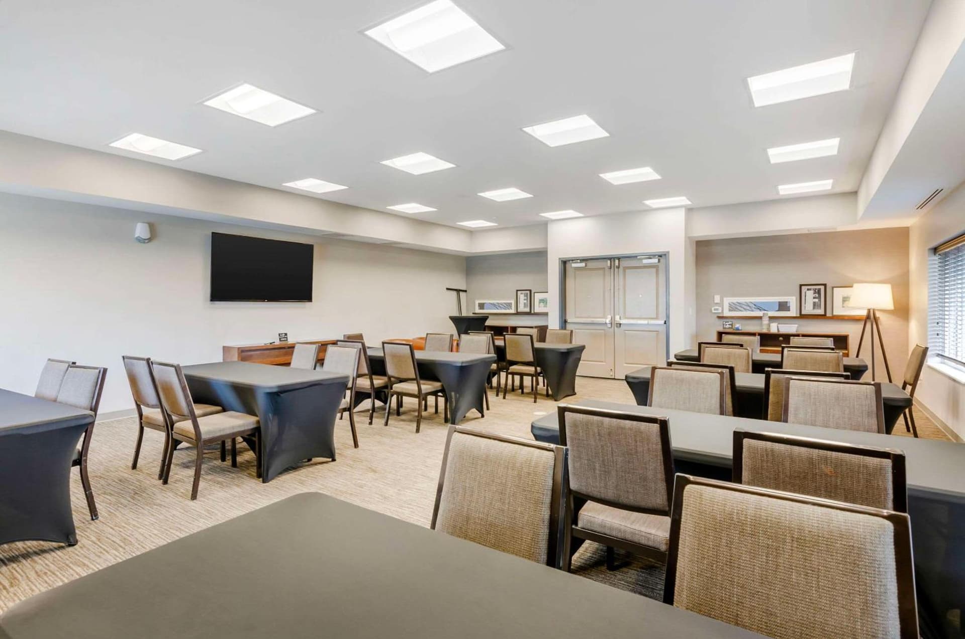 Country Inn & Suites by Radisson, Charlottesville-UVA, VA gallery photo in Charlottesville, VA — image 56