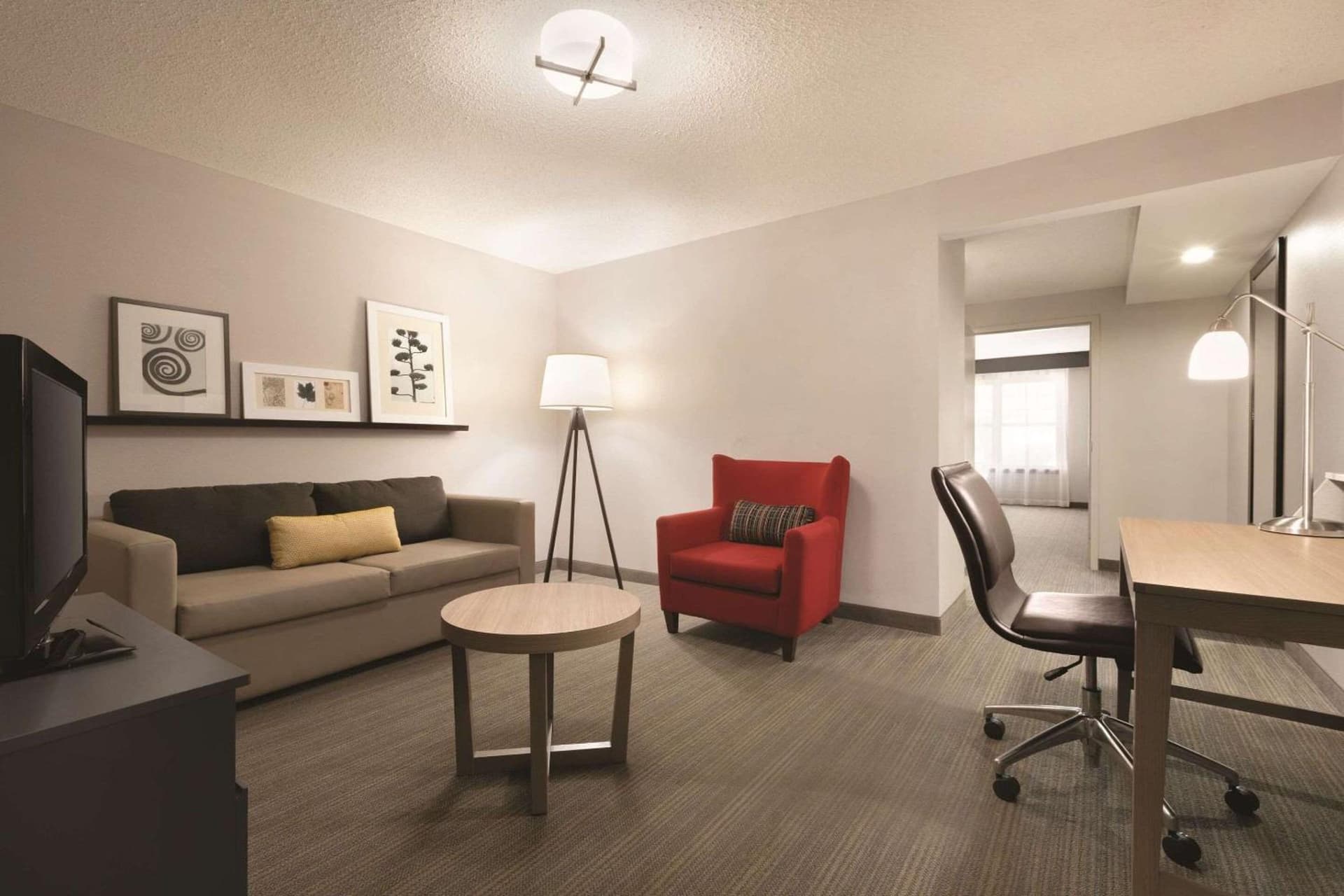 Country Inn & Suites by Radisson, Roanoke, VA gallery photo in Roanoke, VA — image 29