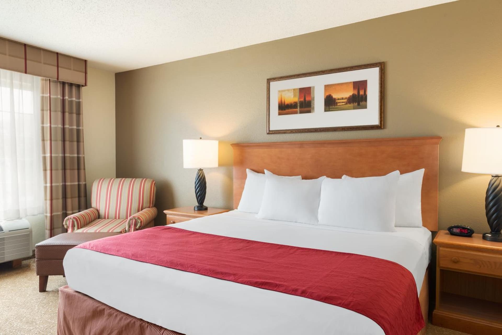 Country Inn & Suites by Radisson, Davenport - Quad Cities property views in Davenport, IA — gallery photo 3
