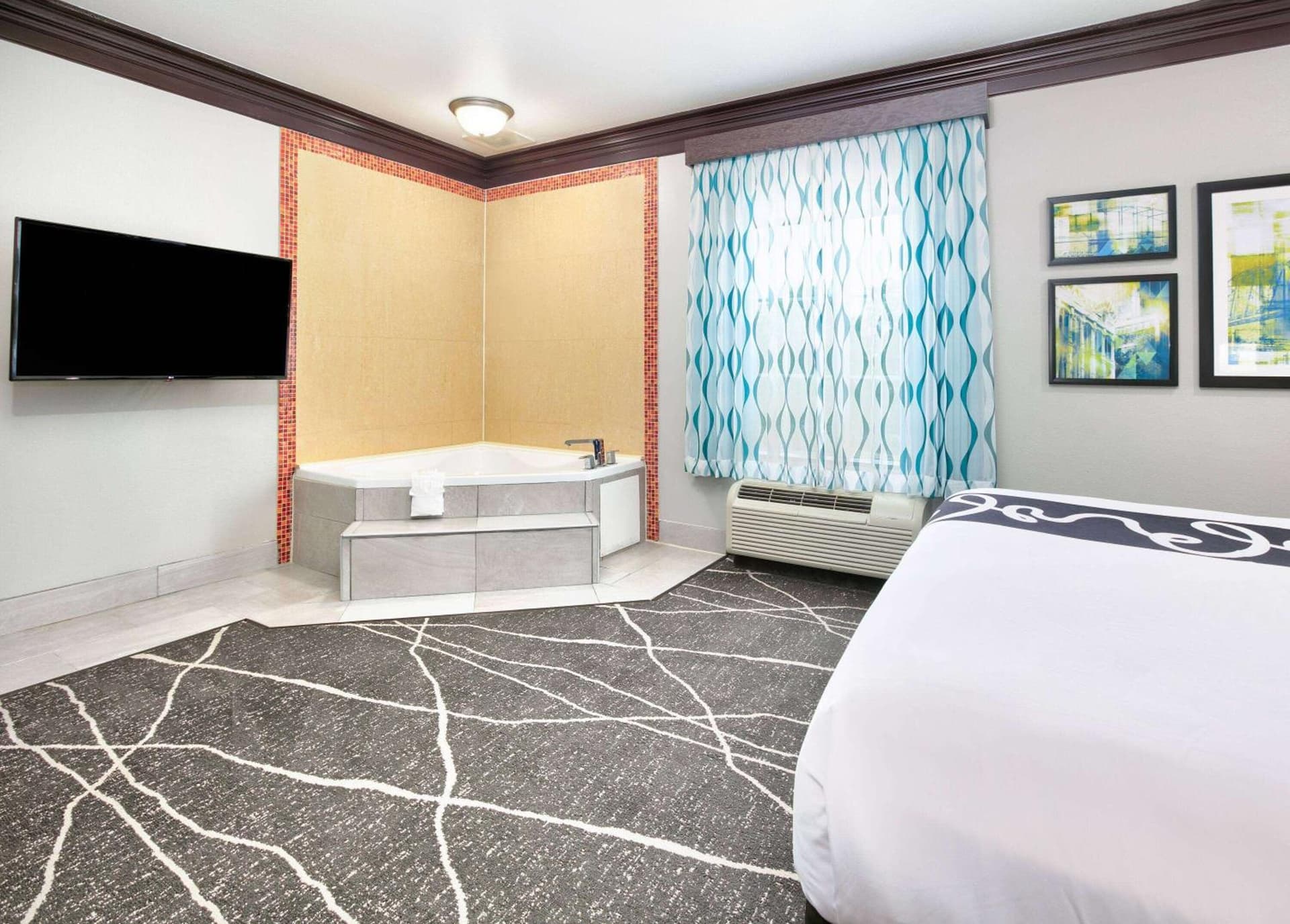 La Quinta Inn & Suites by Wyndham Little Rock - Bryant gallery photo in Bryant, AR — image 11