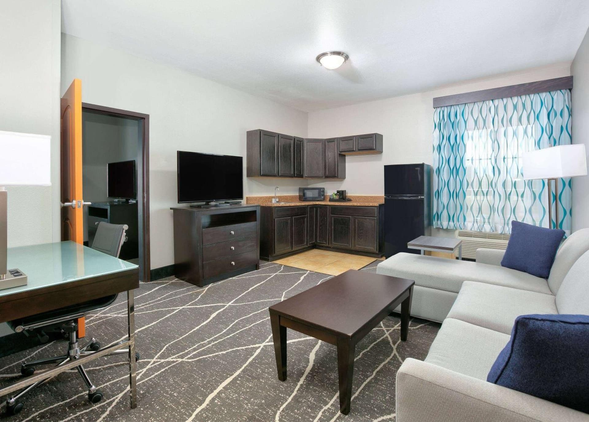 La Quinta Inn & Suites by Wyndham Little Rock - Bryant gallery photo in Bryant, AR — image 13
