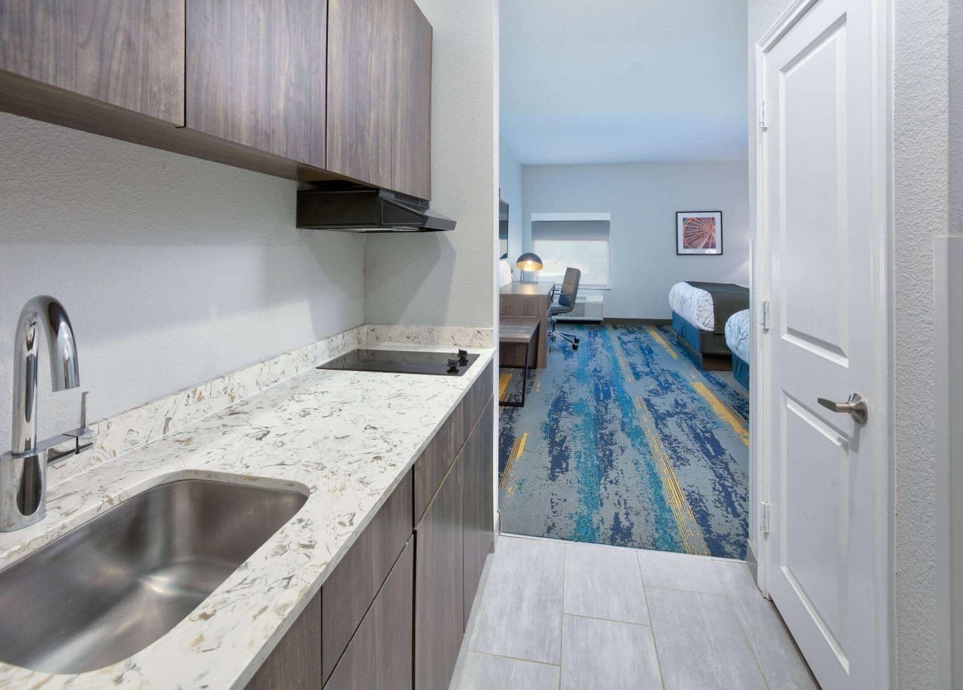 La Quinta Inn & Suites by Wyndham Dallas/Fairpark gallery photo in Dallas, TX — image 56