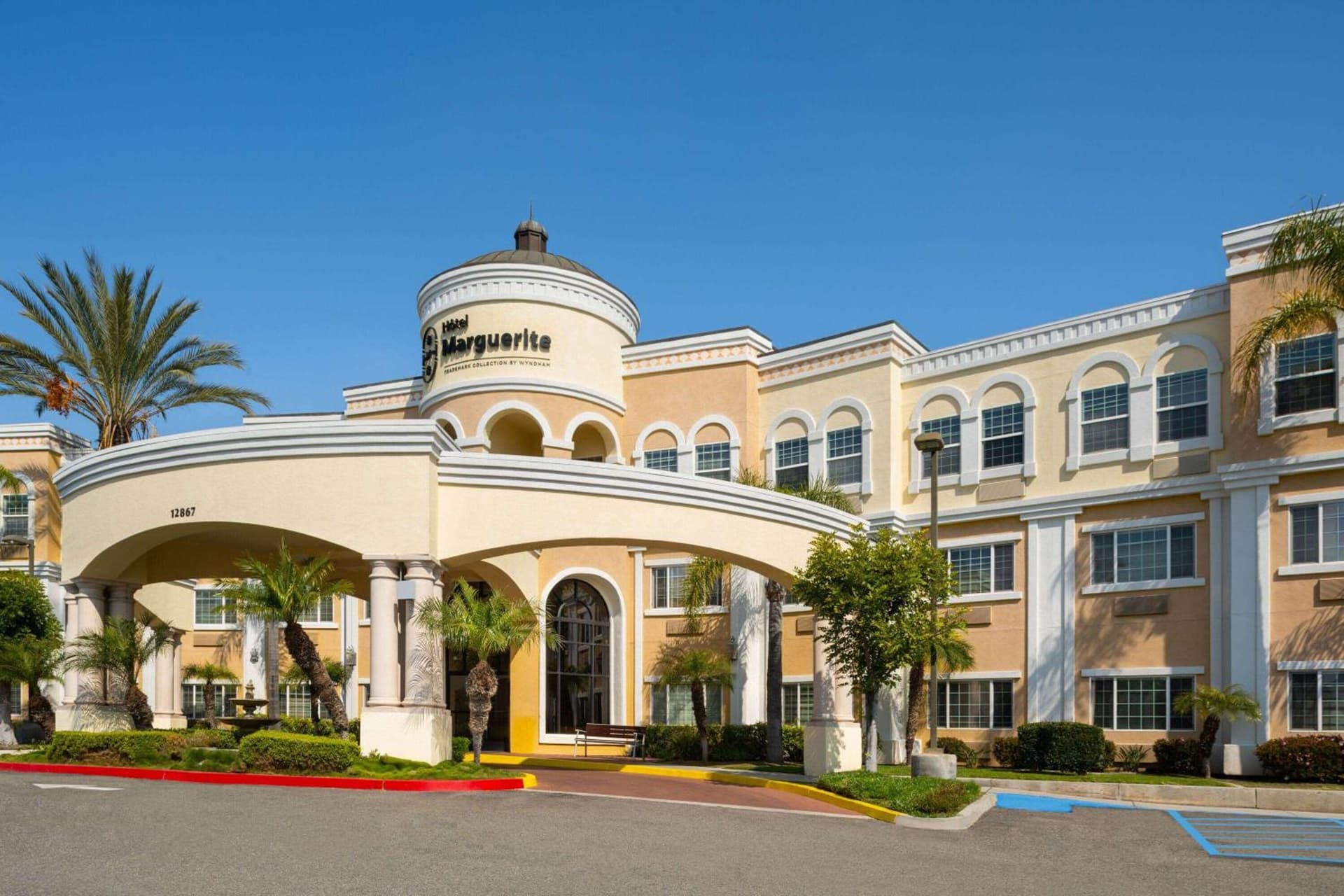 Hotel Marguerite South Anaheim - Garden Grove, Trademark Collection by Wyndham gallery photo in Anaheim, CA — image 18