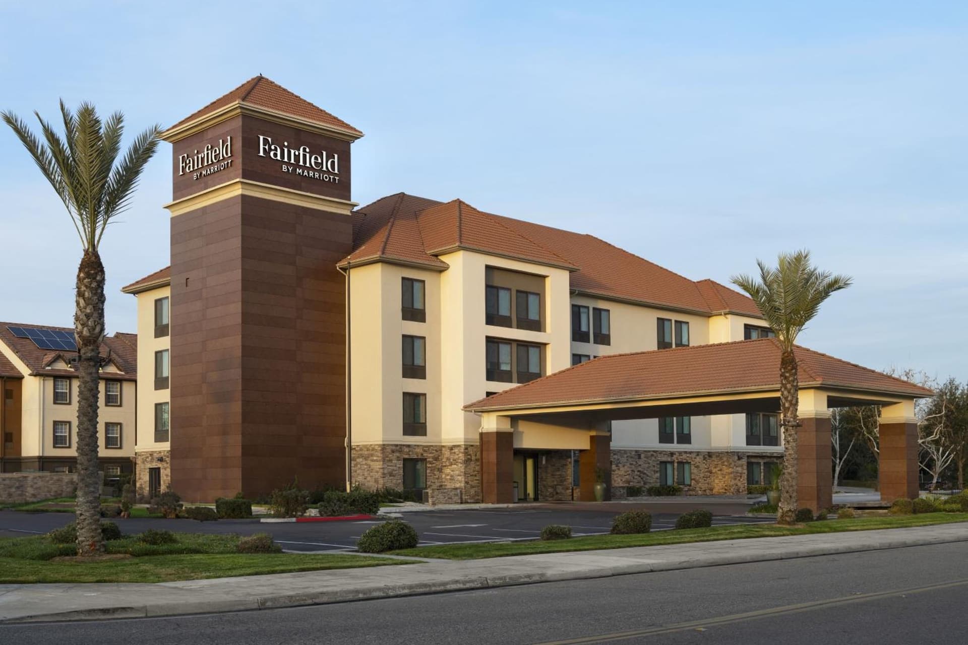 Fairfield by Marriott Inn & Suites Fresno Riverpark — hotel in Fresno, California
