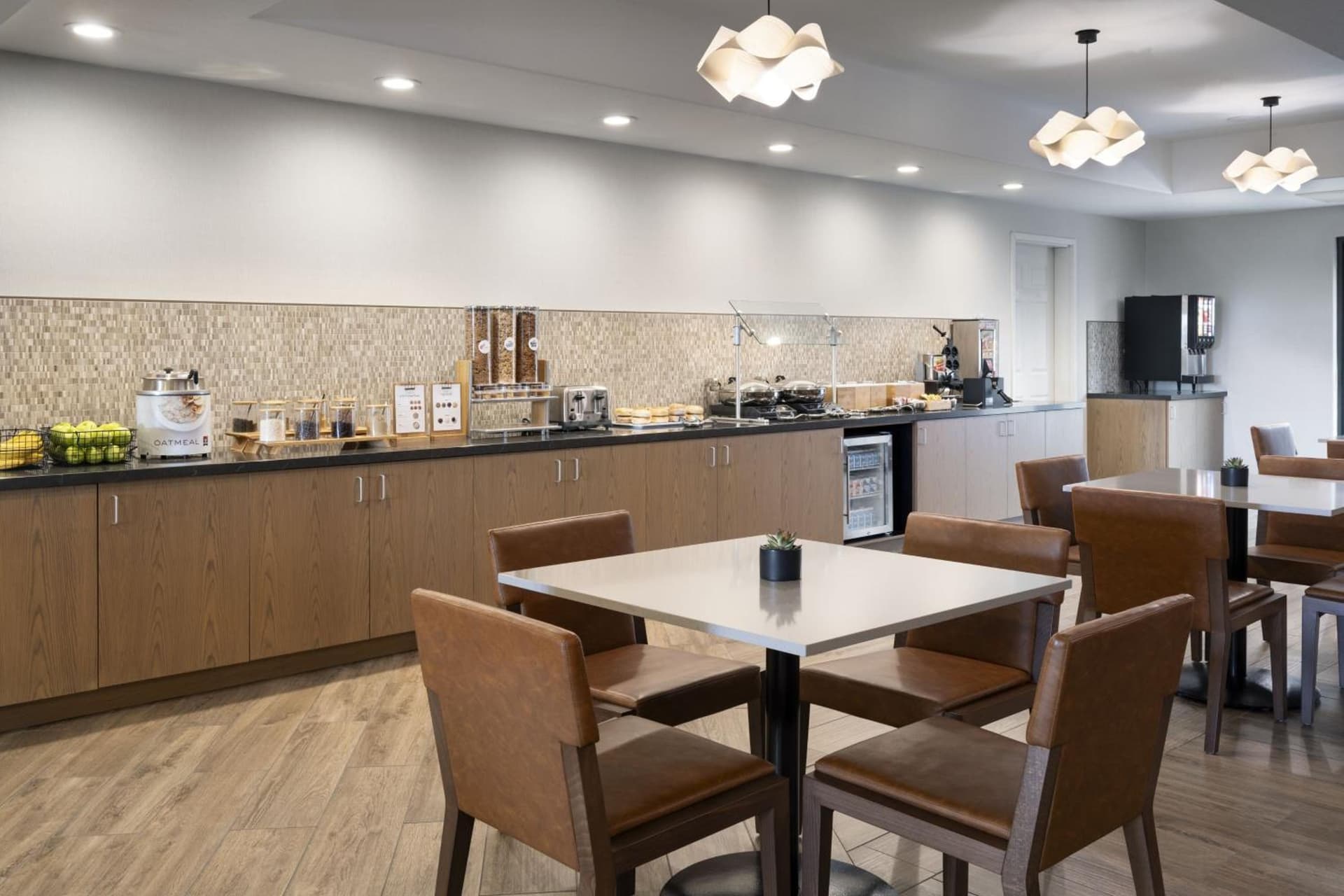 Fairfield by Marriott Inn & Suites Fresno Riverpark gallery photo in Fresno, CA — image 16