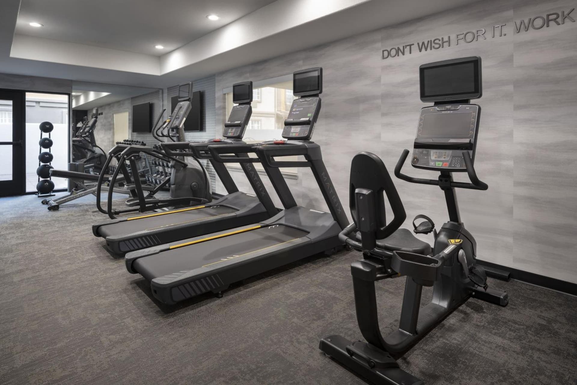 Fairfield by Marriott Inn & Suites Fresno Riverpark gallery photo in Fresno, CA — image 11