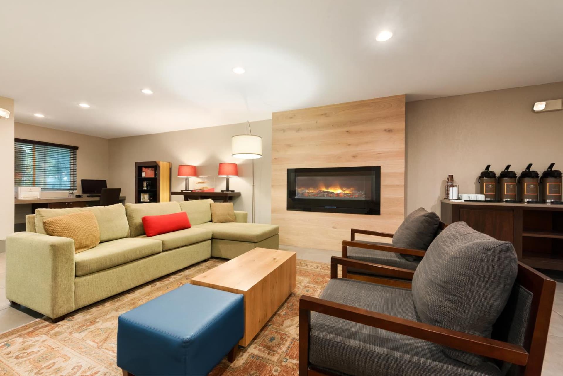 Country Inn & Suites by Radisson, Cedar Rapids Airport, IA gallery photo in Cedar Rapids, IA — image 31