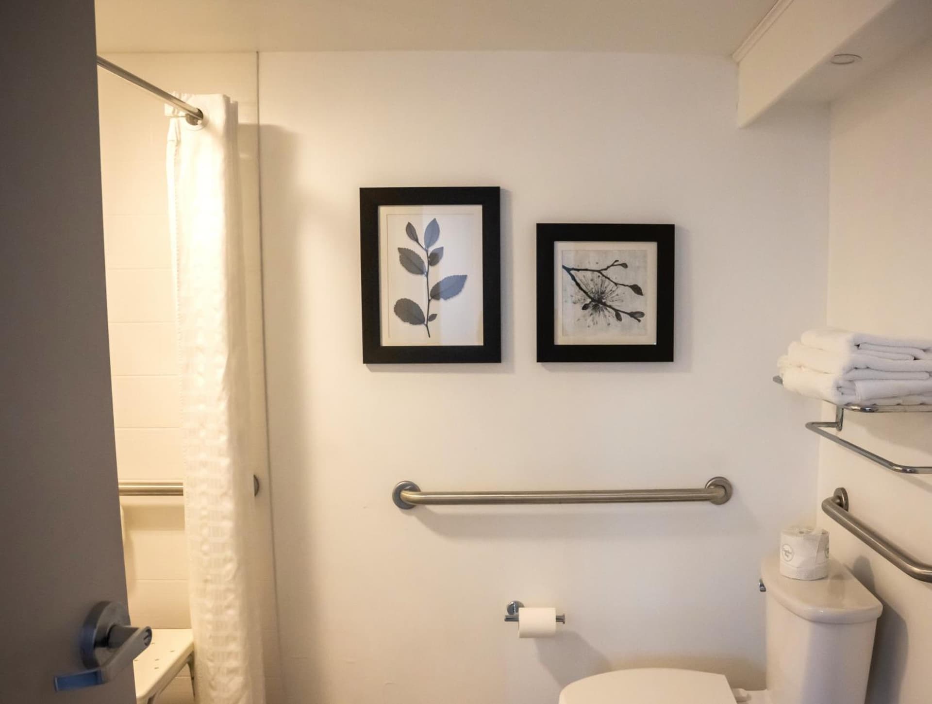 Country Inn & Suites by Radisson, Erie, PA gallery photo in Erie, PA — image 49