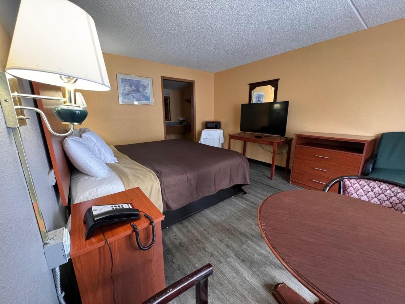 College Inn Spartanburg property views in Spartanburg, SC — gallery photo 3