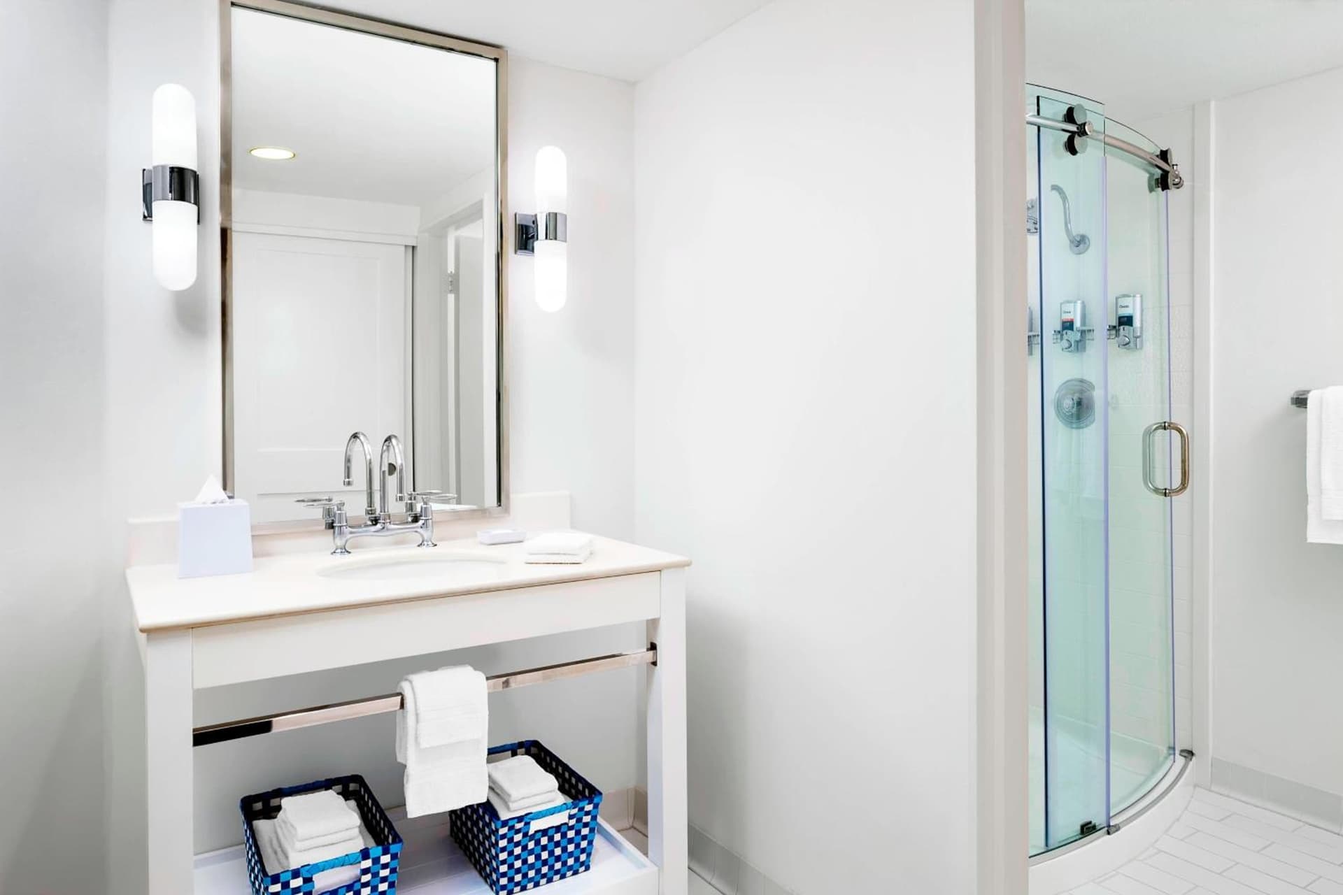 Four Points by Sheraton Ventura Harbor Resort gallery photo in Ventura, CA — image 7
