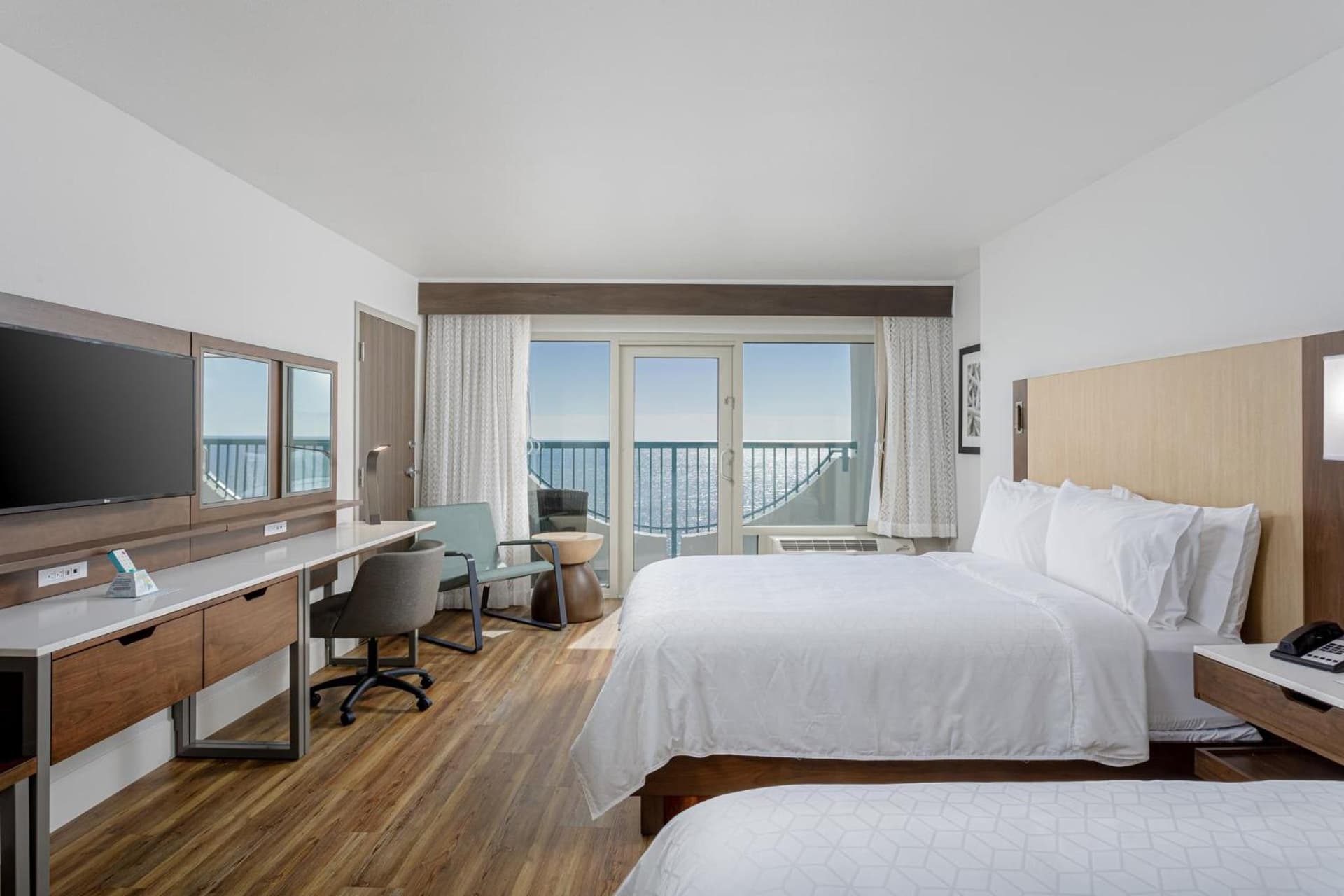 Holiday Inn Express Pensacola Beach by IHG gallery photo in Pensacola Beach, FL — image 15