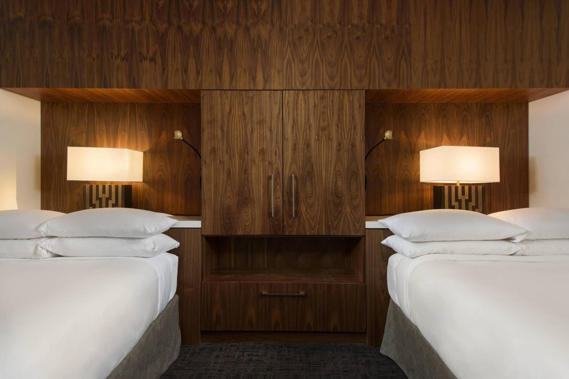 Renaissance Palm Springs Hotel gallery photo in Palm Springs, CA — image 104