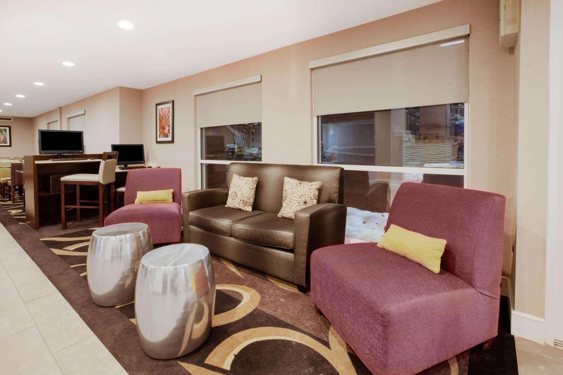 La Quinta by Wyndham Detroit Utica gallery photo in Utica, MI — image 33