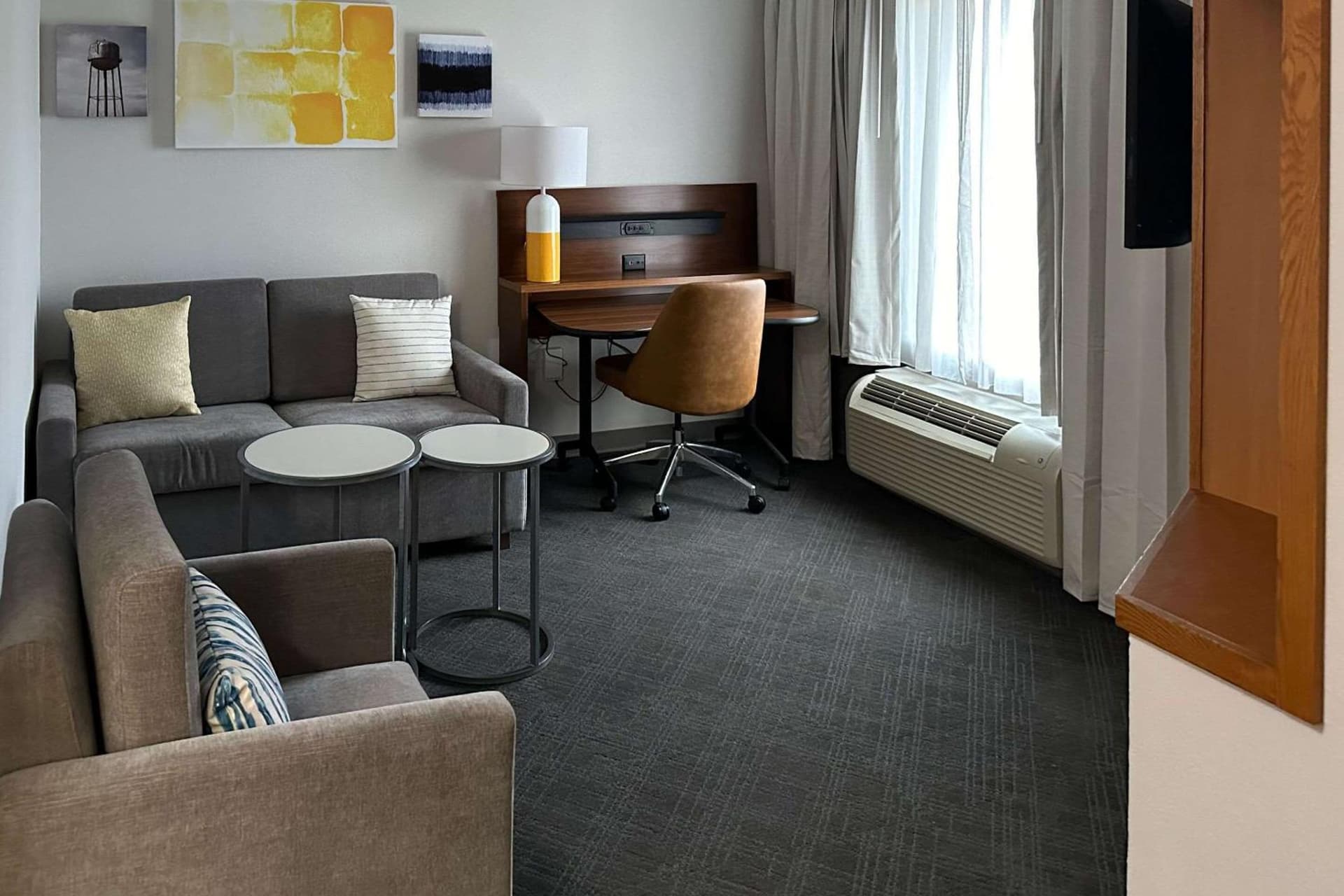 Comfort Inn & Suites Akron South gallery photo in Akron, OH — image 6