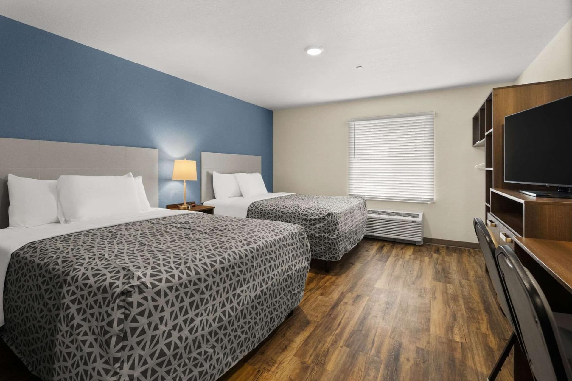 WoodSpring Suites Bowling Green I-65 gallery photo in Bowling Green, KY — image 5