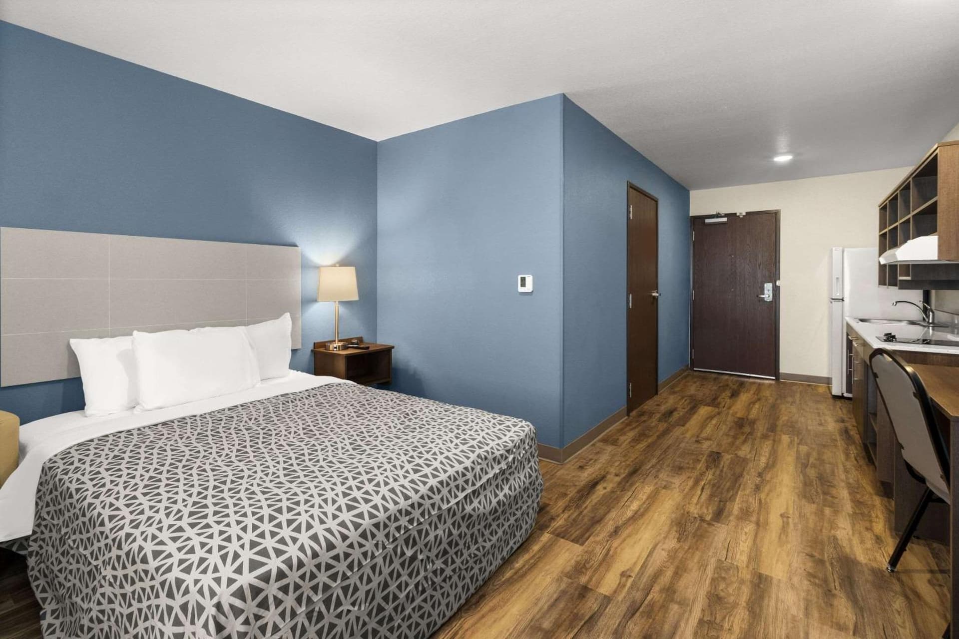 WoodSpring Suites Bowling Green I-65 gallery photo in Bowling Green, KY — image 20