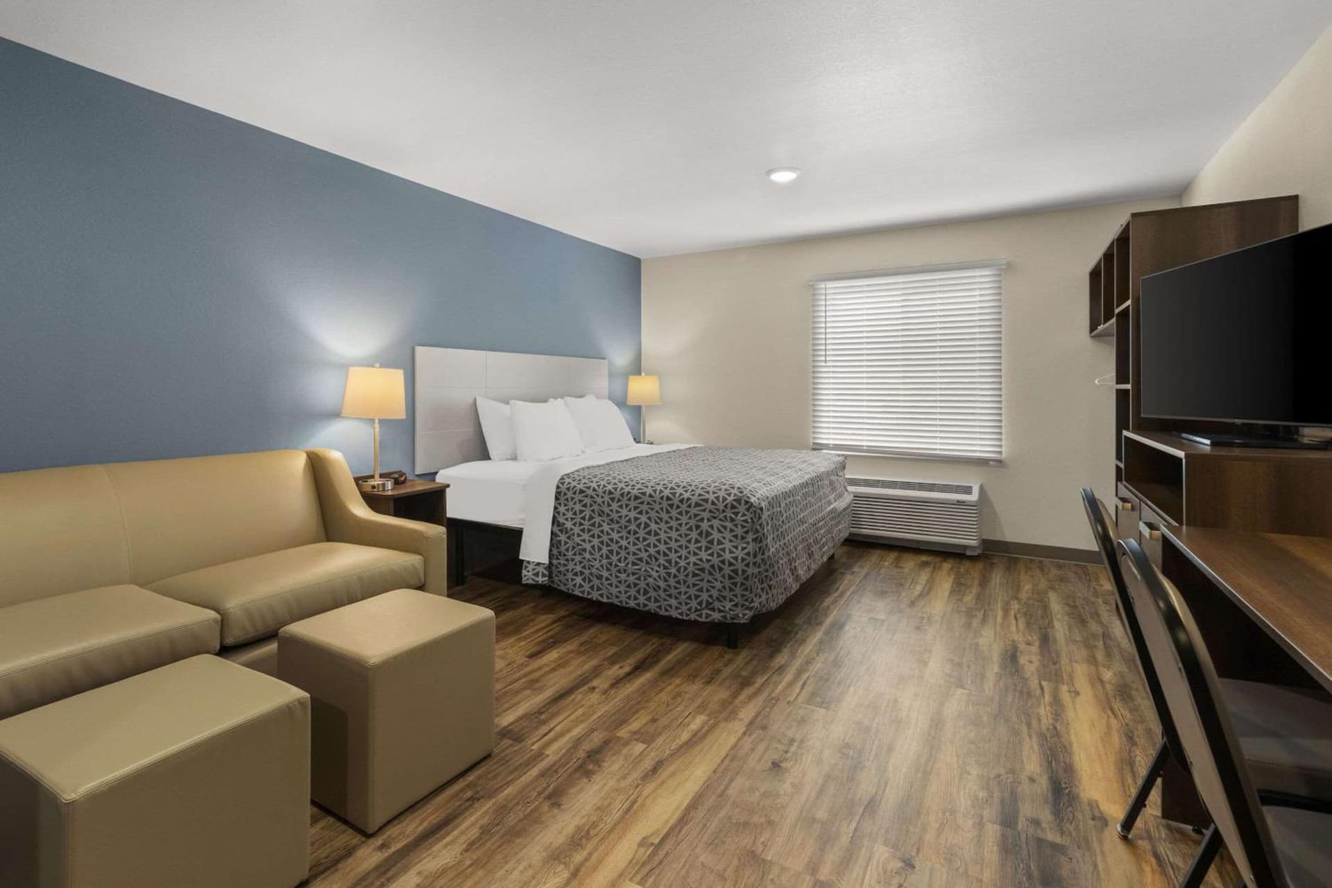 WoodSpring Suites Bowling Green I-65 gallery photo in Bowling Green, KY — image 11