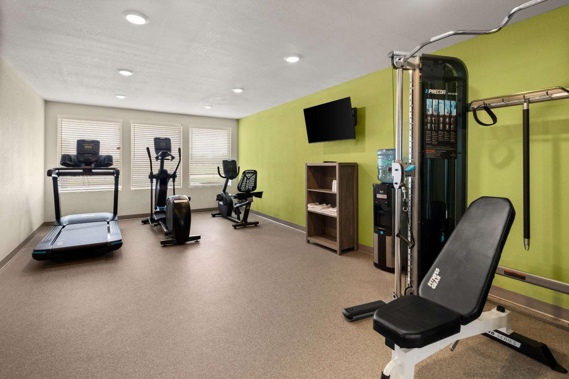 WoodSpring Suites Bowling Green I-65 gallery photo in Bowling Green, KY — image 9