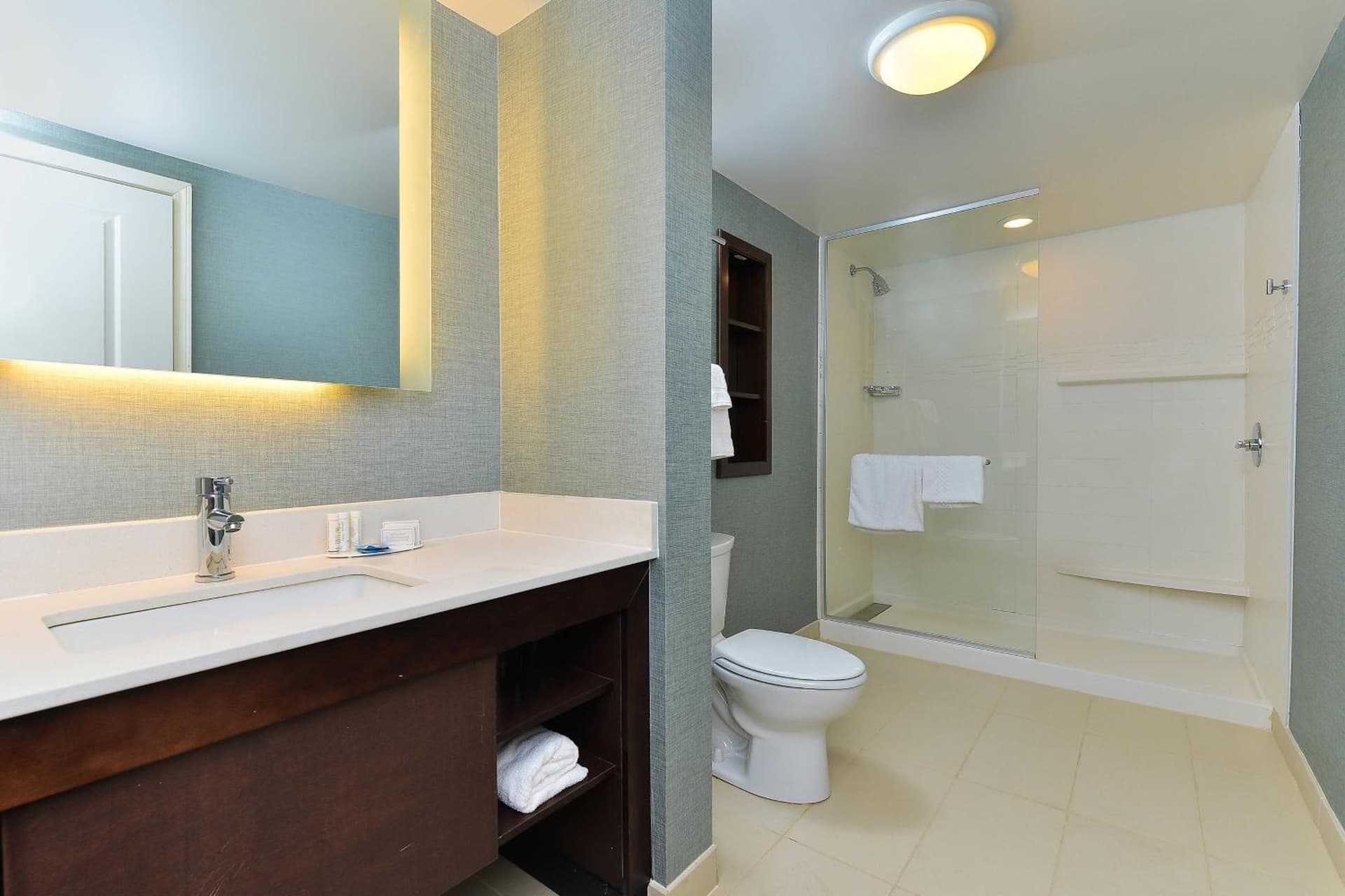 Residence Inn by Marriott Champaign gallery photo in Champaign, IL — image 24