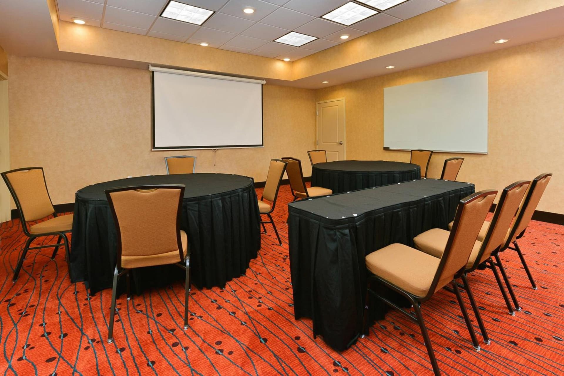 Residence Inn by Marriott Champaign gallery photo in Champaign, IL — image 16