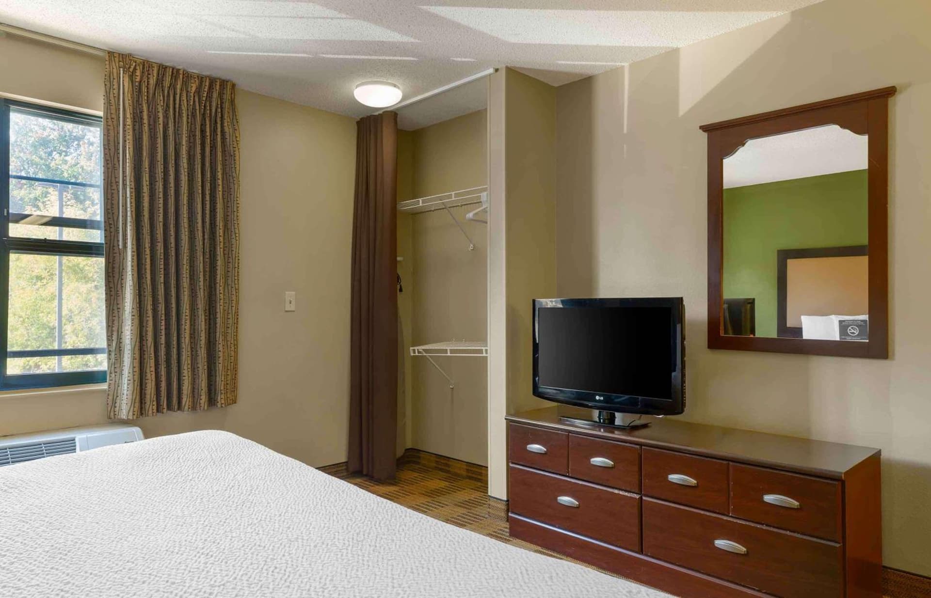 Extended Stay America Suites - San Jose - Santa Clara gallery photo in San Jose, CA — image 27