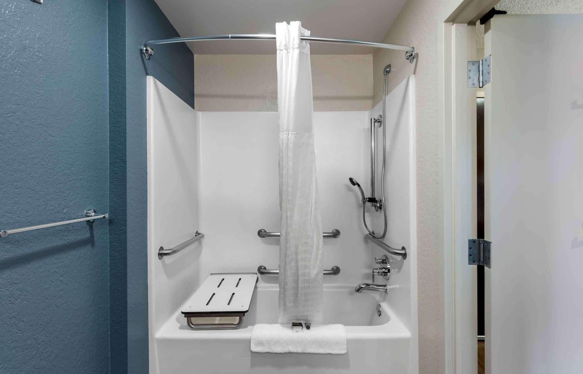 Extended Stay America Suites - San Jose - Santa Clara gallery photo in San Jose, CA — image 7