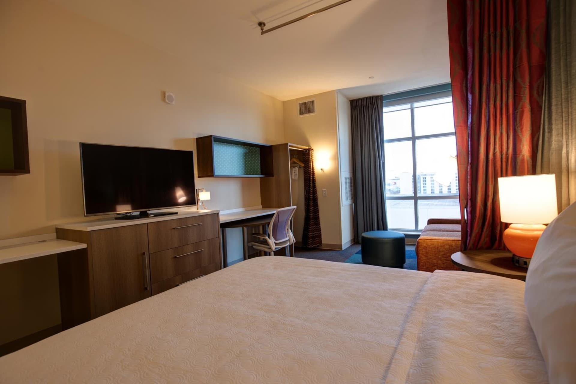 Home2 Suites By Hilton Charlotte Uptown gallery photo in Charlotte, NC — image 8