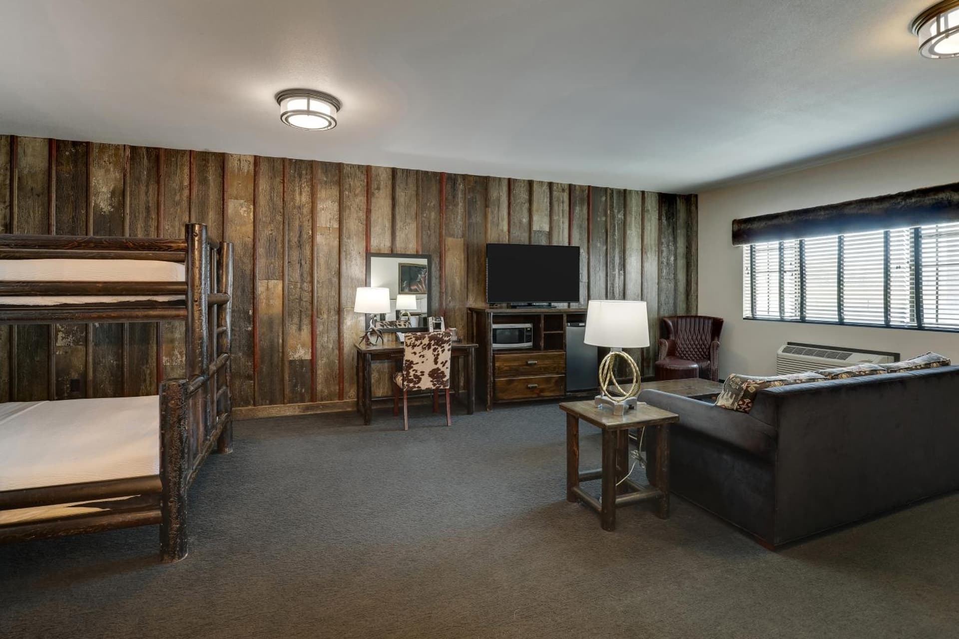 Stoney Creek Hotel Tulsa - Broken Arrow interior in Broken Arrow, OK — gallery photo 2