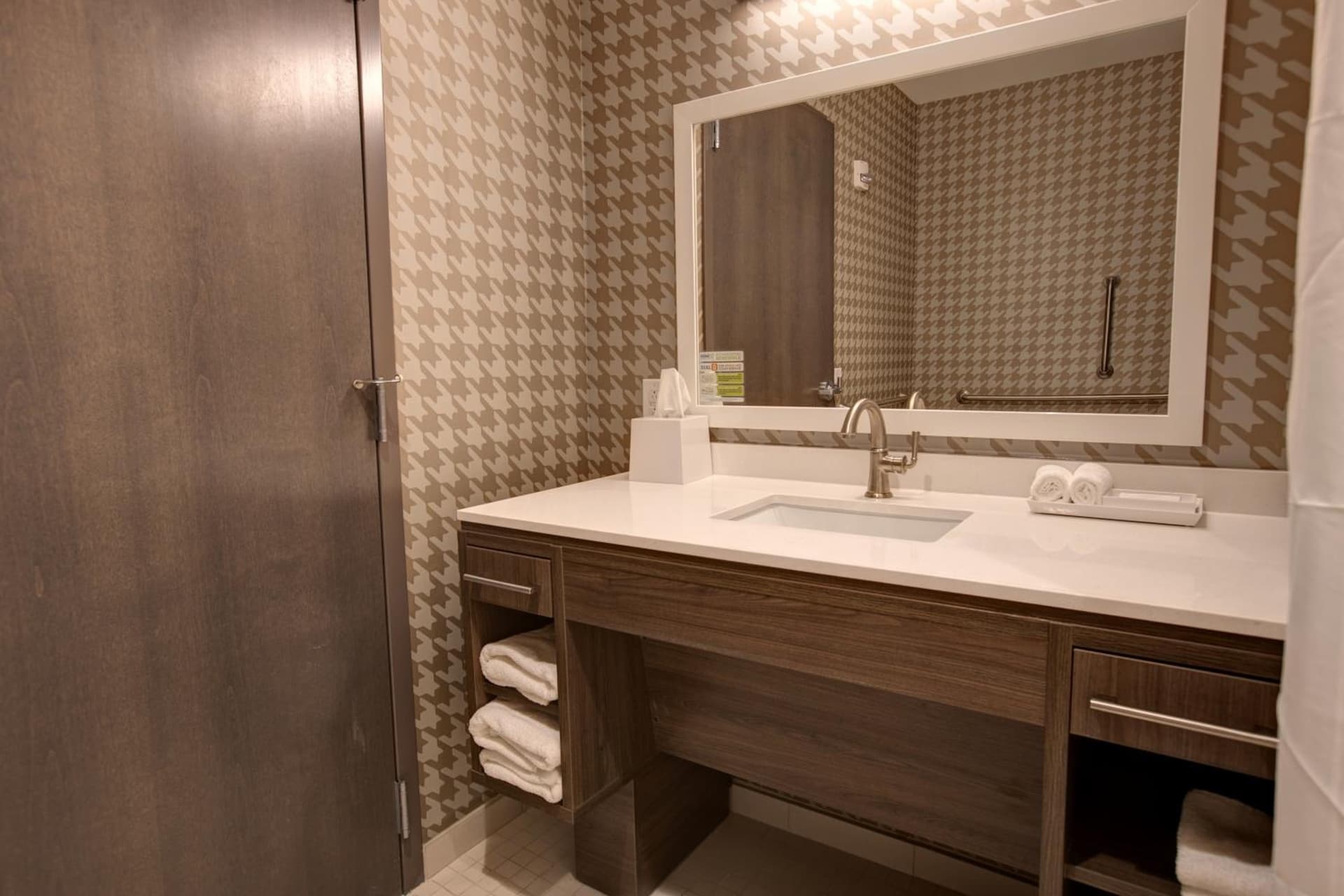 Home2 Suites By Hilton Charlotte Uptown gallery photo in Charlotte, NC — image 62