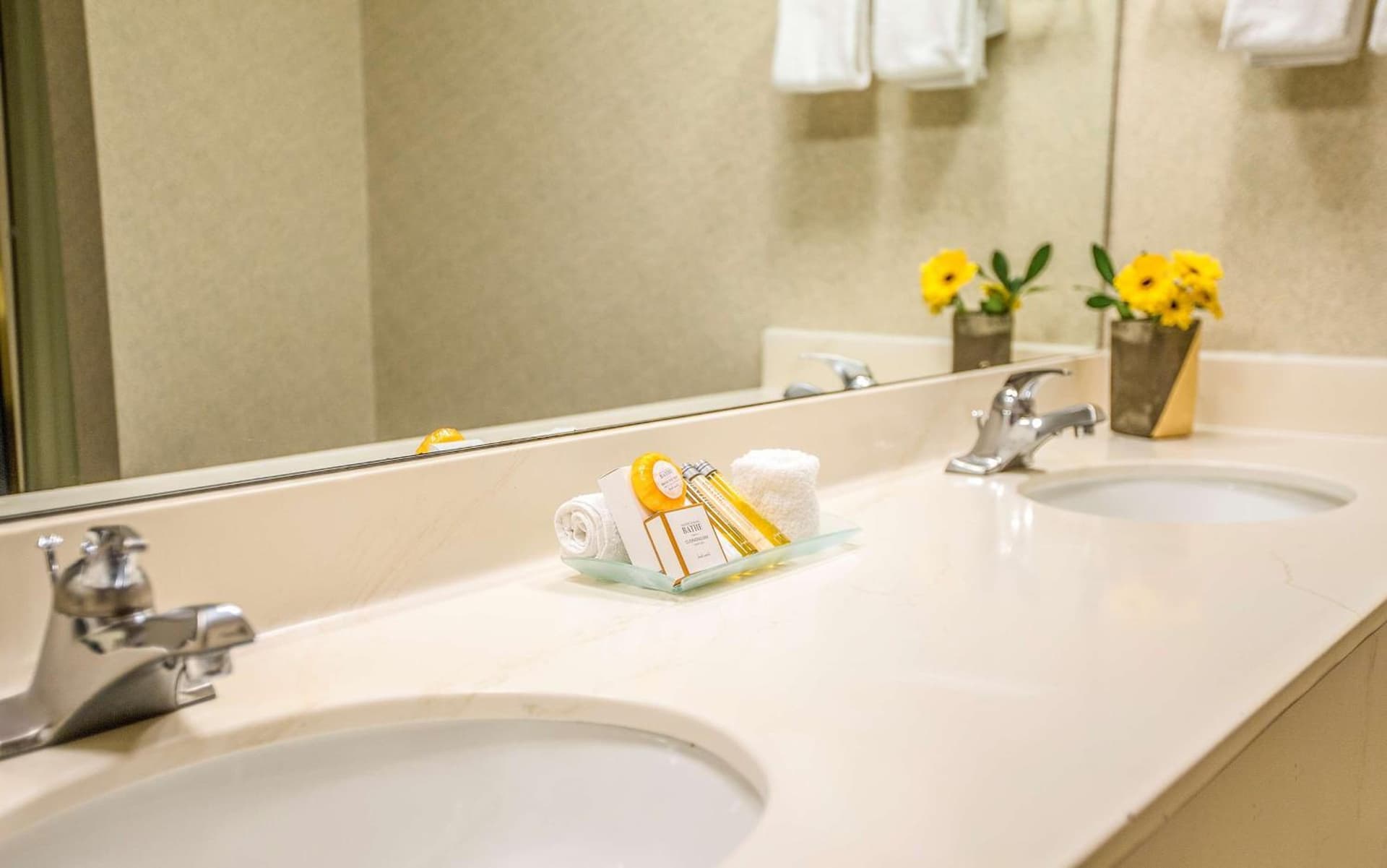 Hotel 116, A Coast Hotel Bellevue gallery photo in Bellevue, WA — image 19