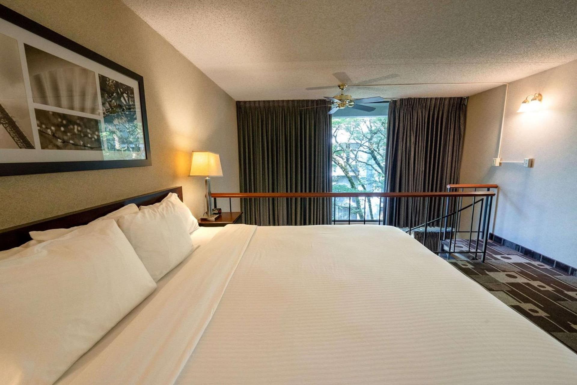 Hotel 116, A Coast Hotel Bellevue interior in Bellevue, WA — gallery photo 2