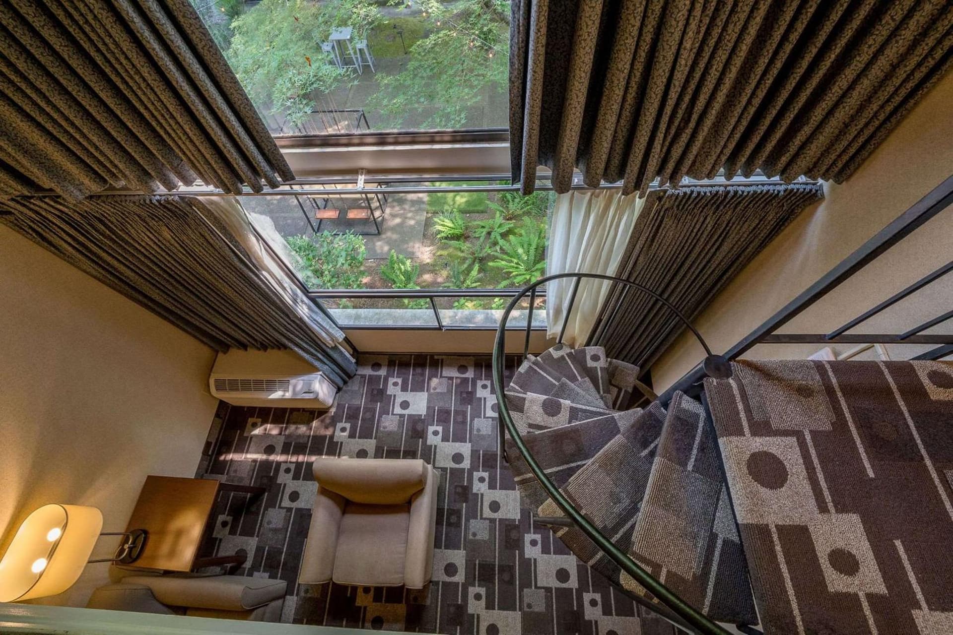 Hotel 116, A Coast Hotel Bellevue property views in Bellevue, WA — gallery photo 3