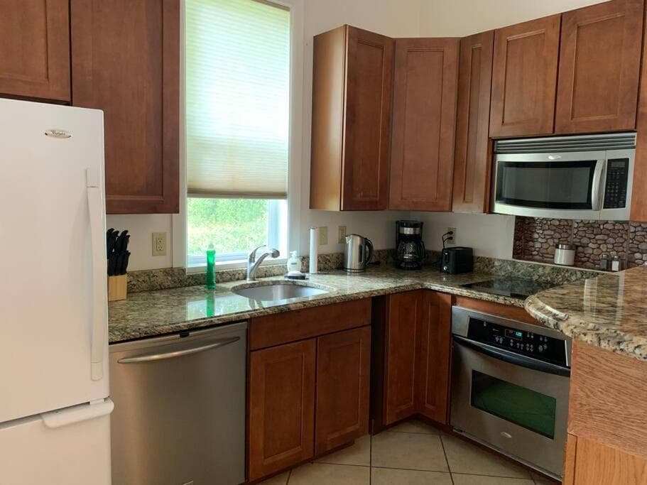 Waterfront! Guest House! property views in Beaufort, SC — gallery photo 3