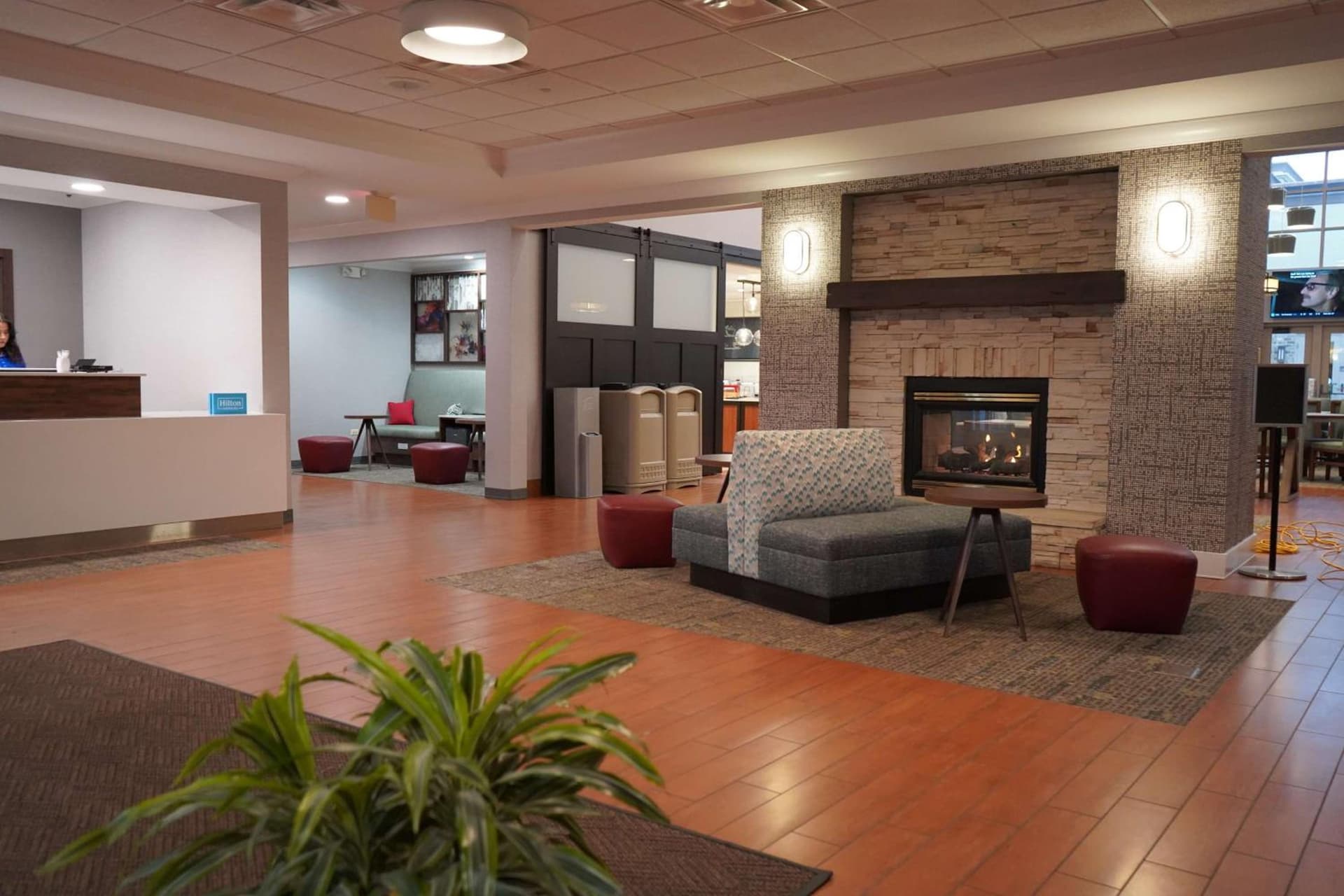 Hampton Inn & Suites Chicago/Aurora gallery photo in Aurora, IL — image 25