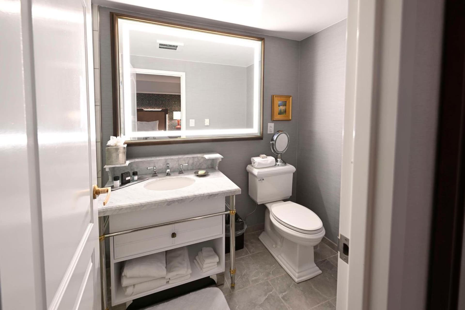 Hotel Roanoke & Conference Center, Curio Collection by Hilton gallery photo in Roanoke, VA — image 31
