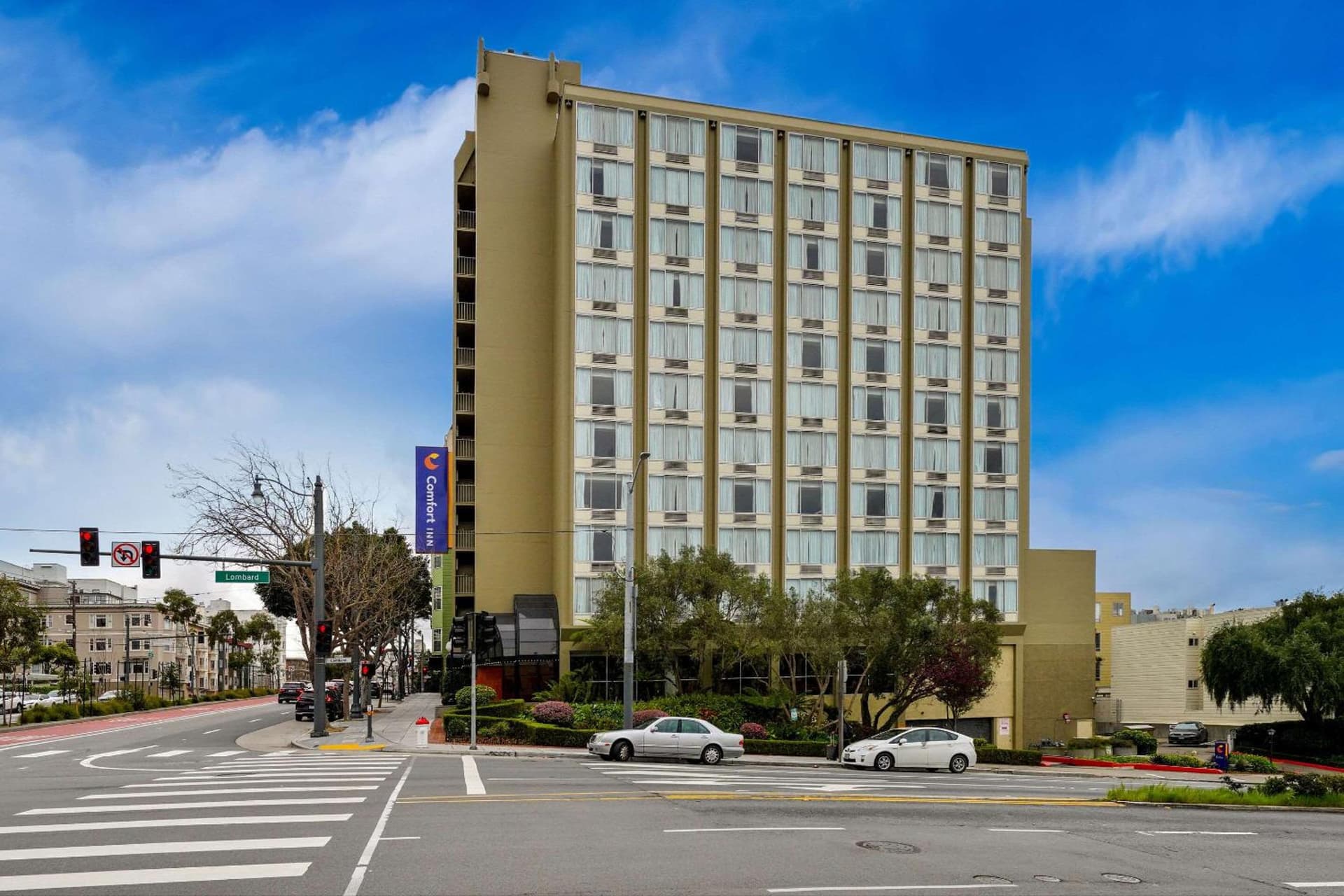 Comfort Inn By the Bay interior in San Francisco, CA — gallery photo 2