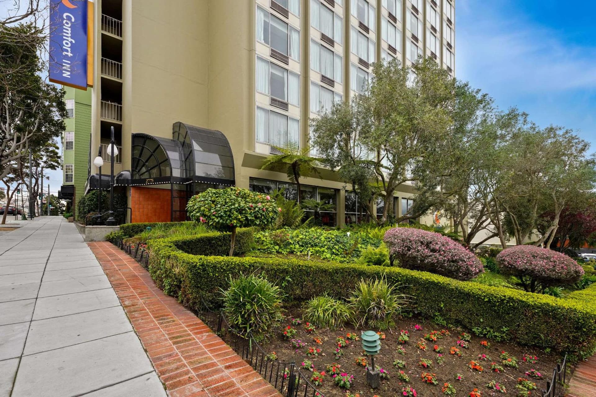 Comfort Inn By the Bay property views in San Francisco, CA — gallery photo 3